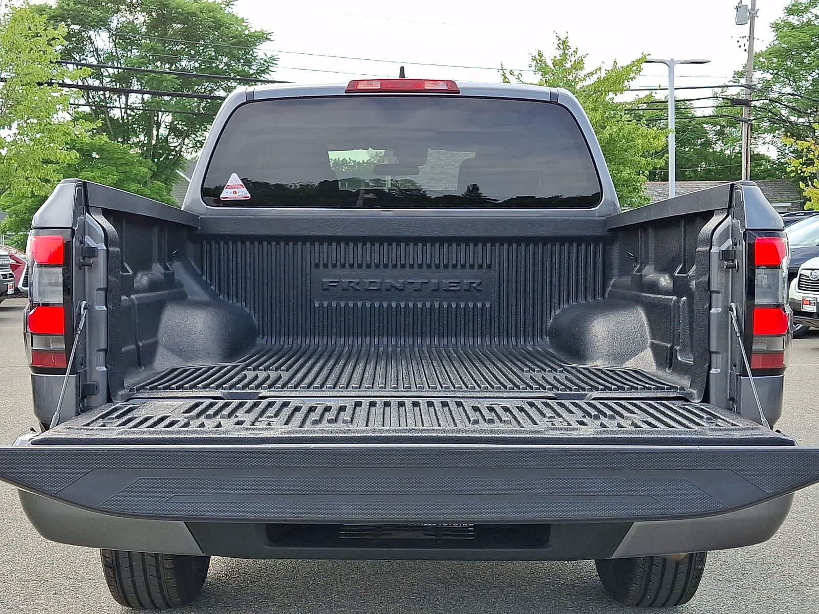 Thumbnail: 2024 Nissan Frontier - 30