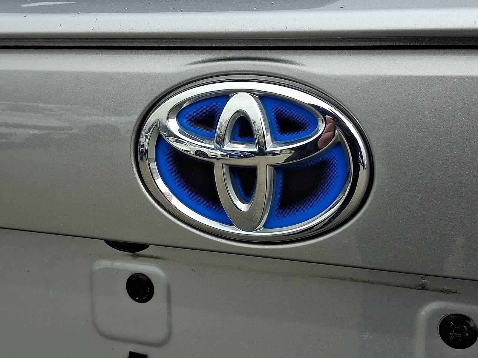 Thumbnail: 2021 Toyota RAV4 - 30