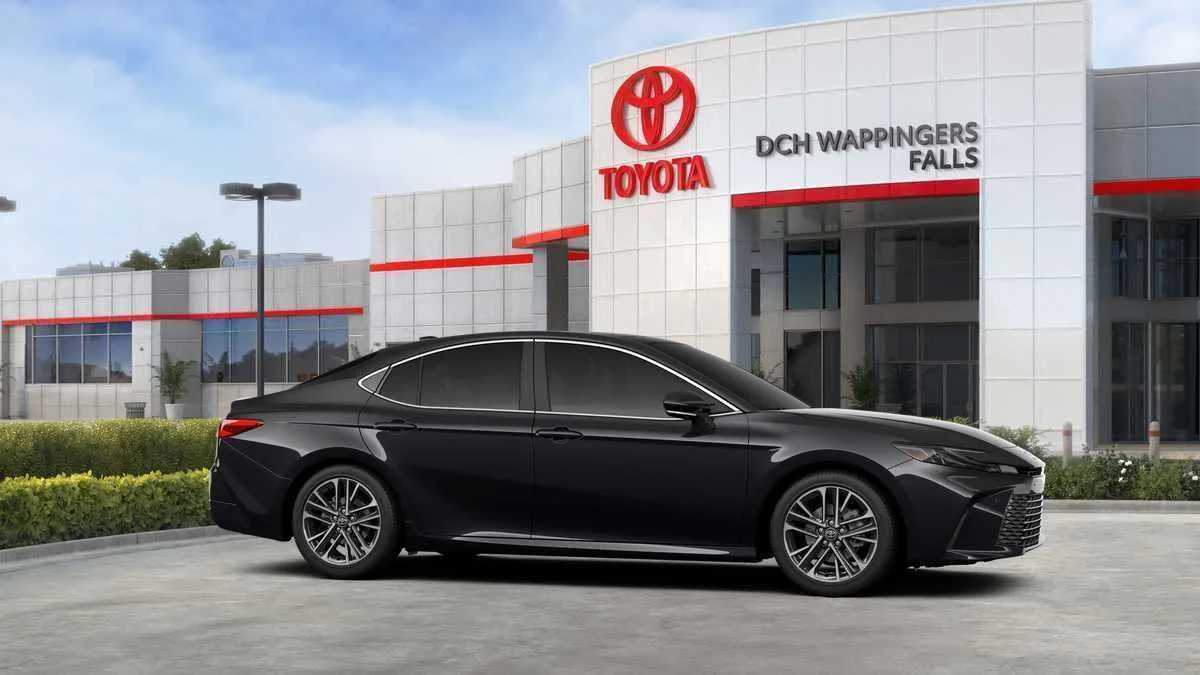 Thumbnail: 2026 Toyota Camry - 15