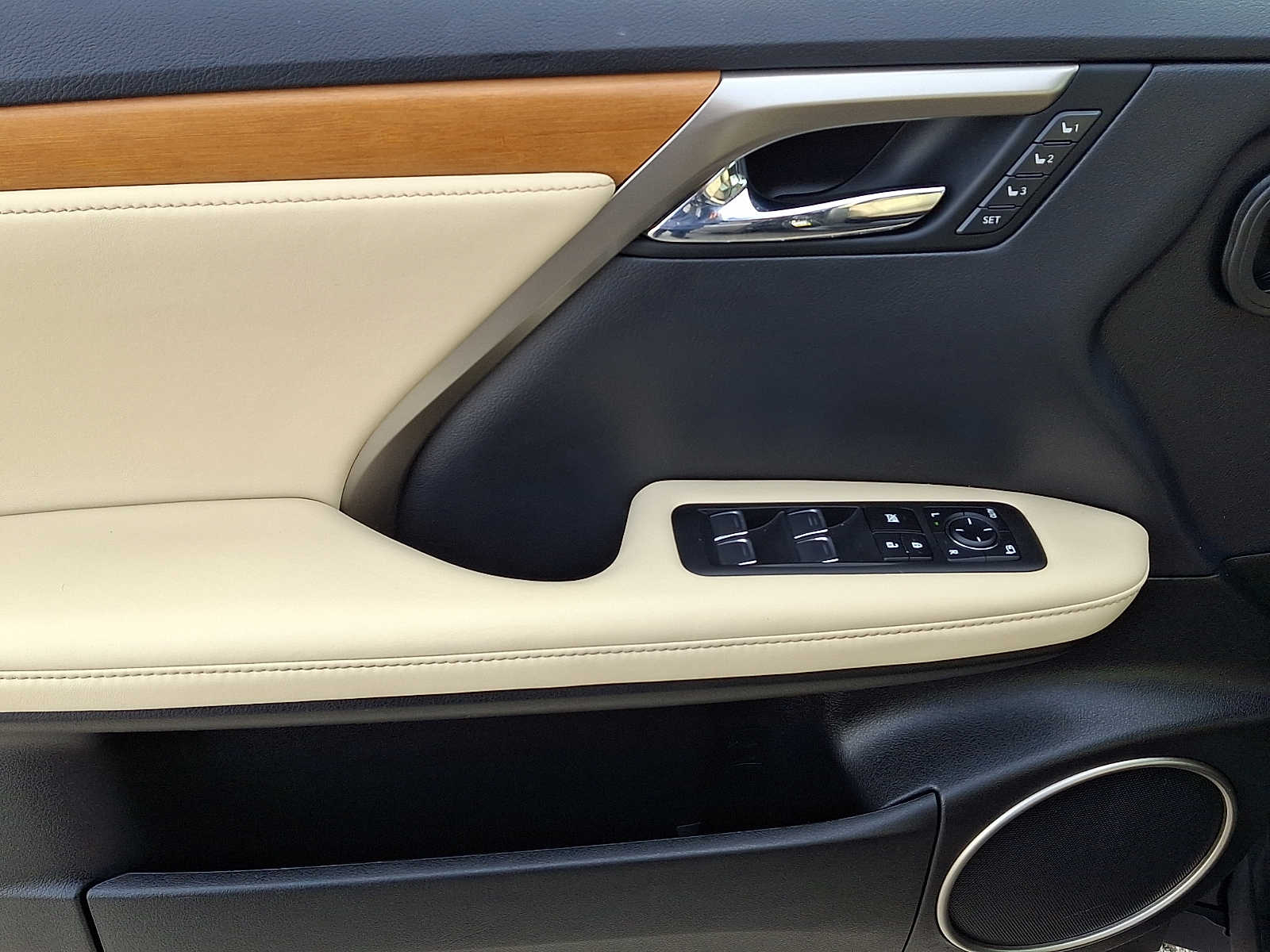 Thumbnail: 2022 Lexus RX - 13