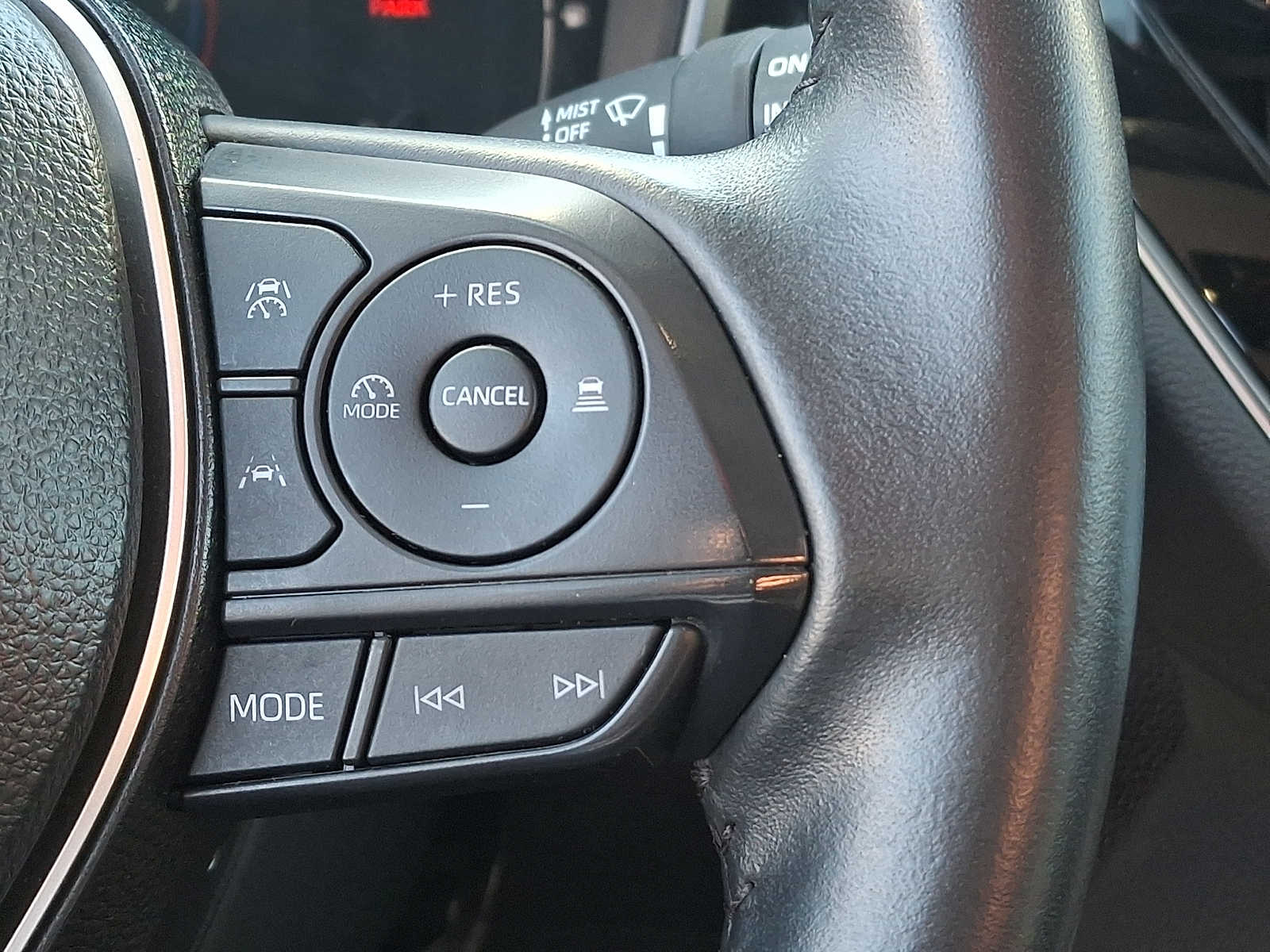 Thumbnail: 2025 Toyota Corolla Cross - 24