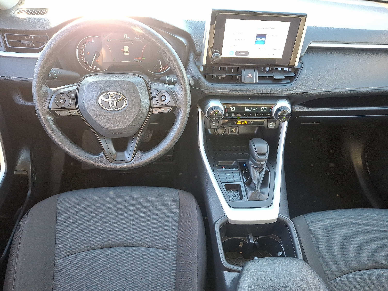 Thumbnail: 2025 Toyota RAV4 - 14