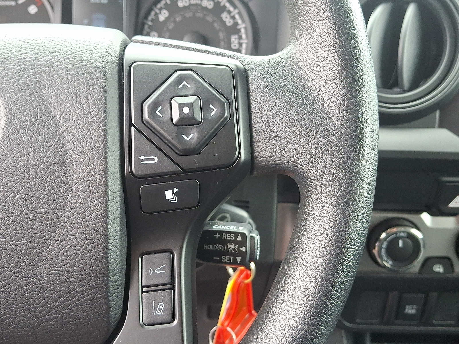 Thumbnail: 2022 Toyota Tacoma - 19