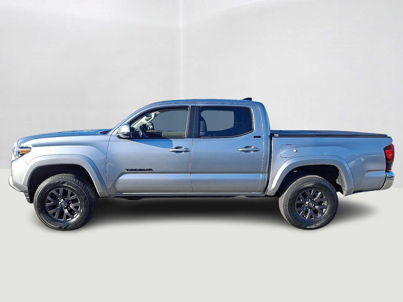Thumbnail: 2023 Toyota Tacoma - 10