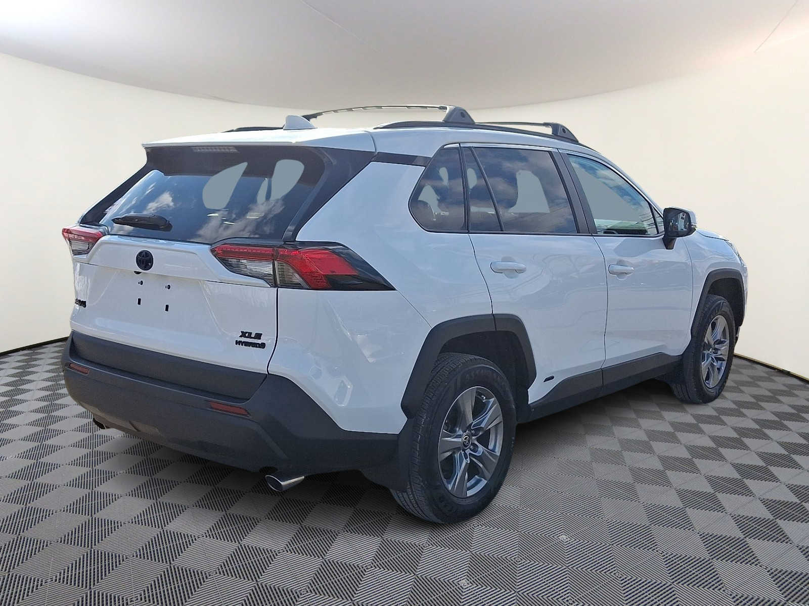 Thumbnail: 2024 Toyota RAV4 - 6