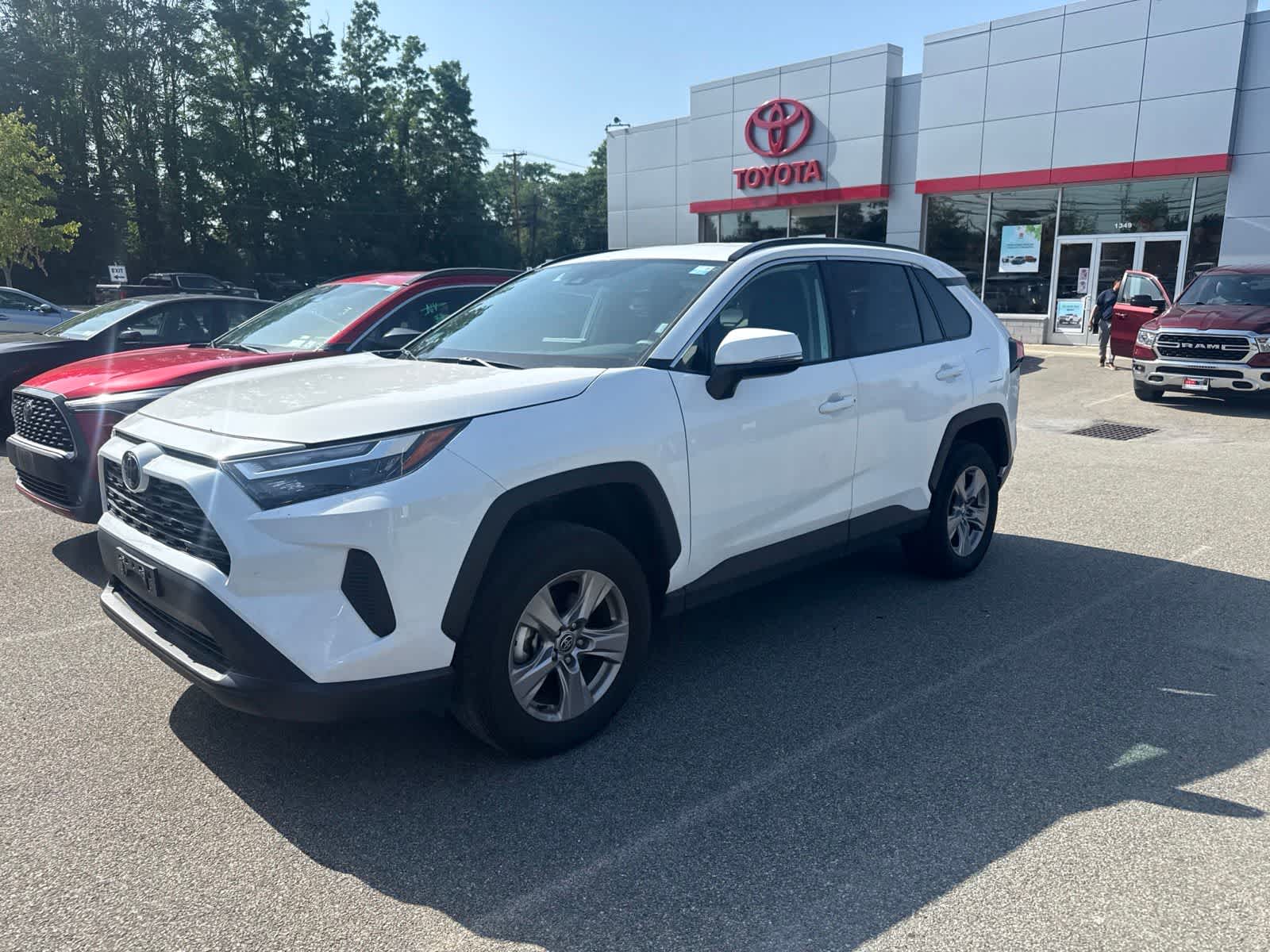 Thumbnail: 2025 Toyota RAV4 - 13