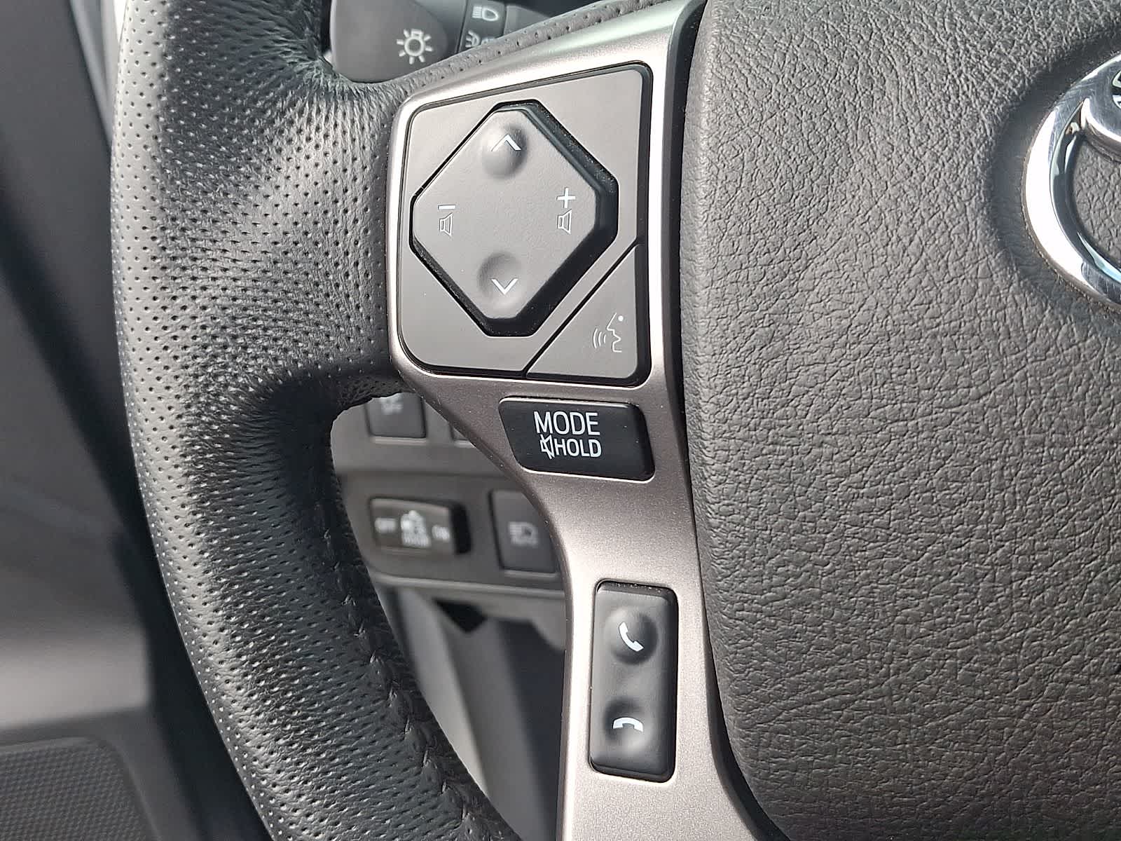 Thumbnail: 2023 Toyota Tacoma - 25