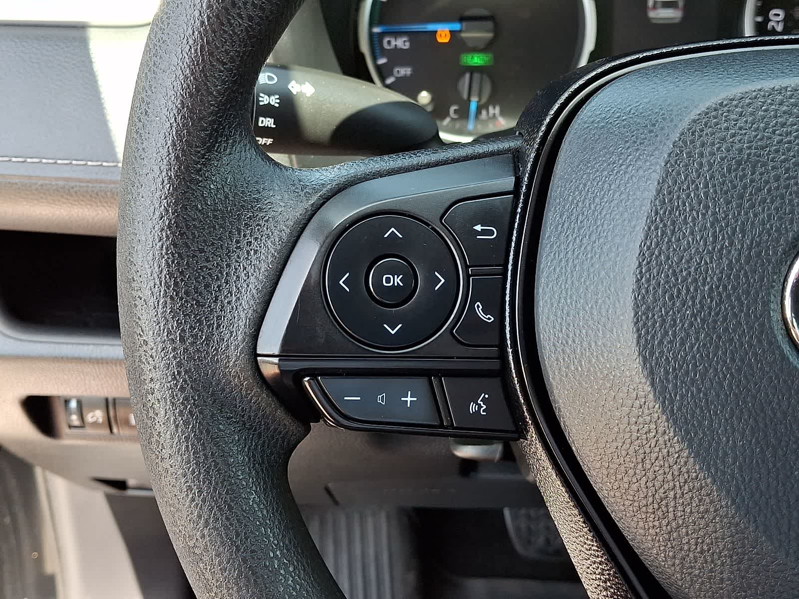 Thumbnail: 2021 Toyota RAV4 - 25