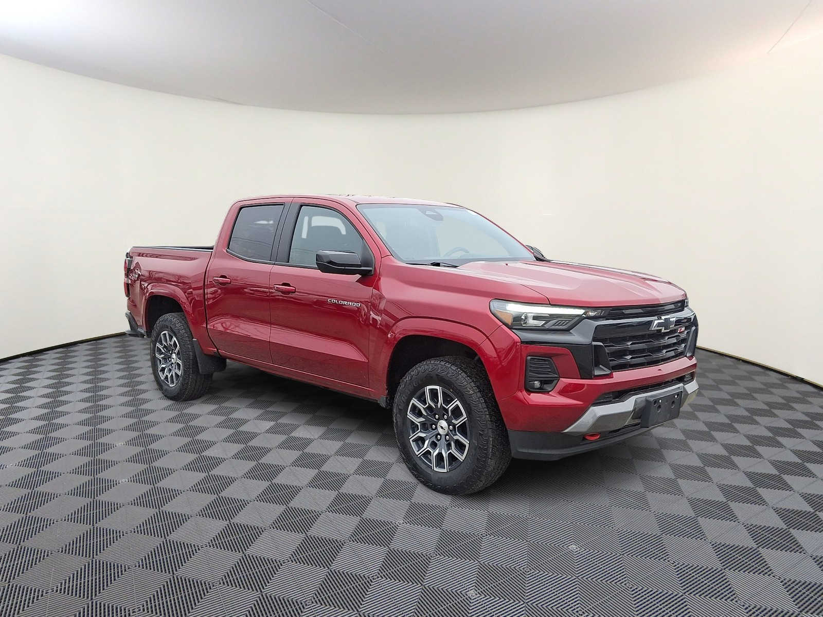 Thumbnail: 2024 Chevrolet Colorado - 7