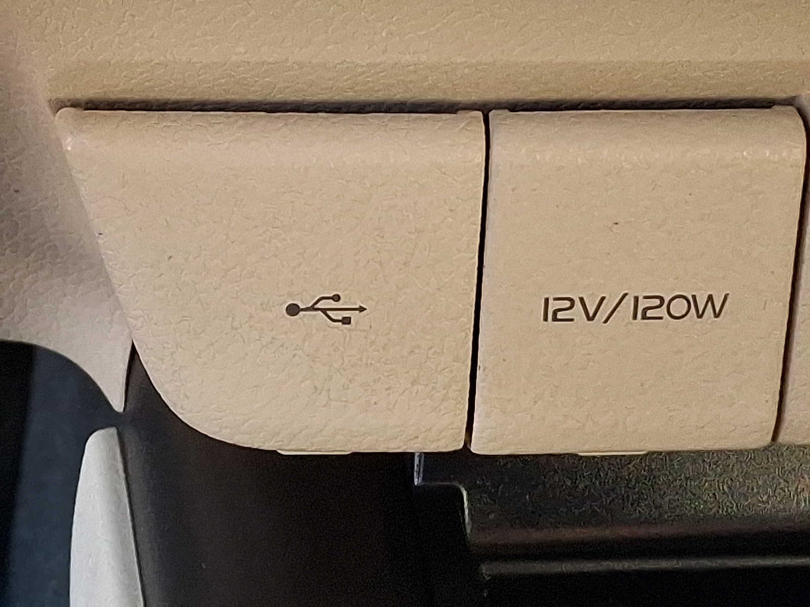 Thumbnail: 2023 Toyota Camry - 22