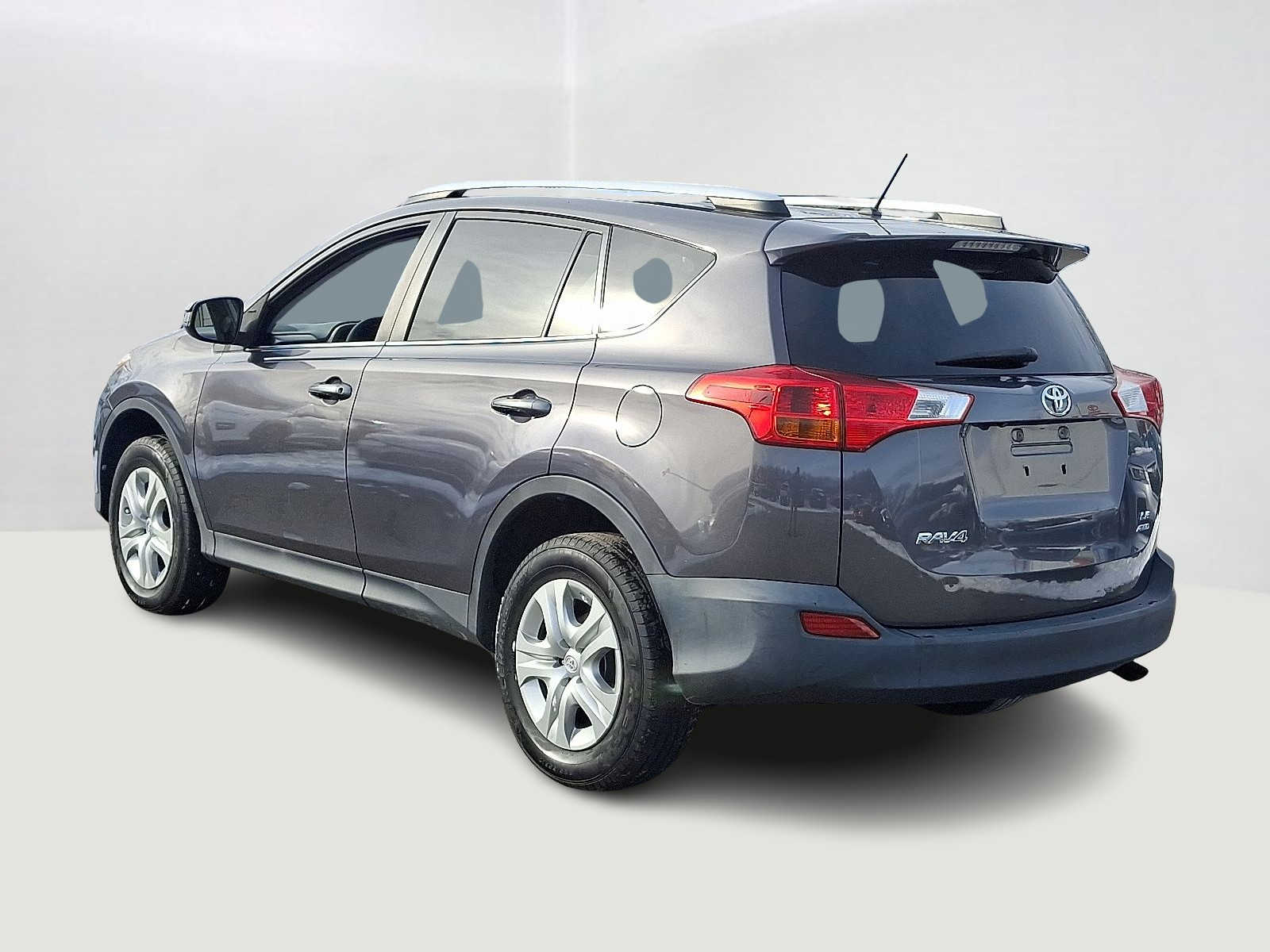 Thumbnail: 2015 Toyota RAV4 - 8