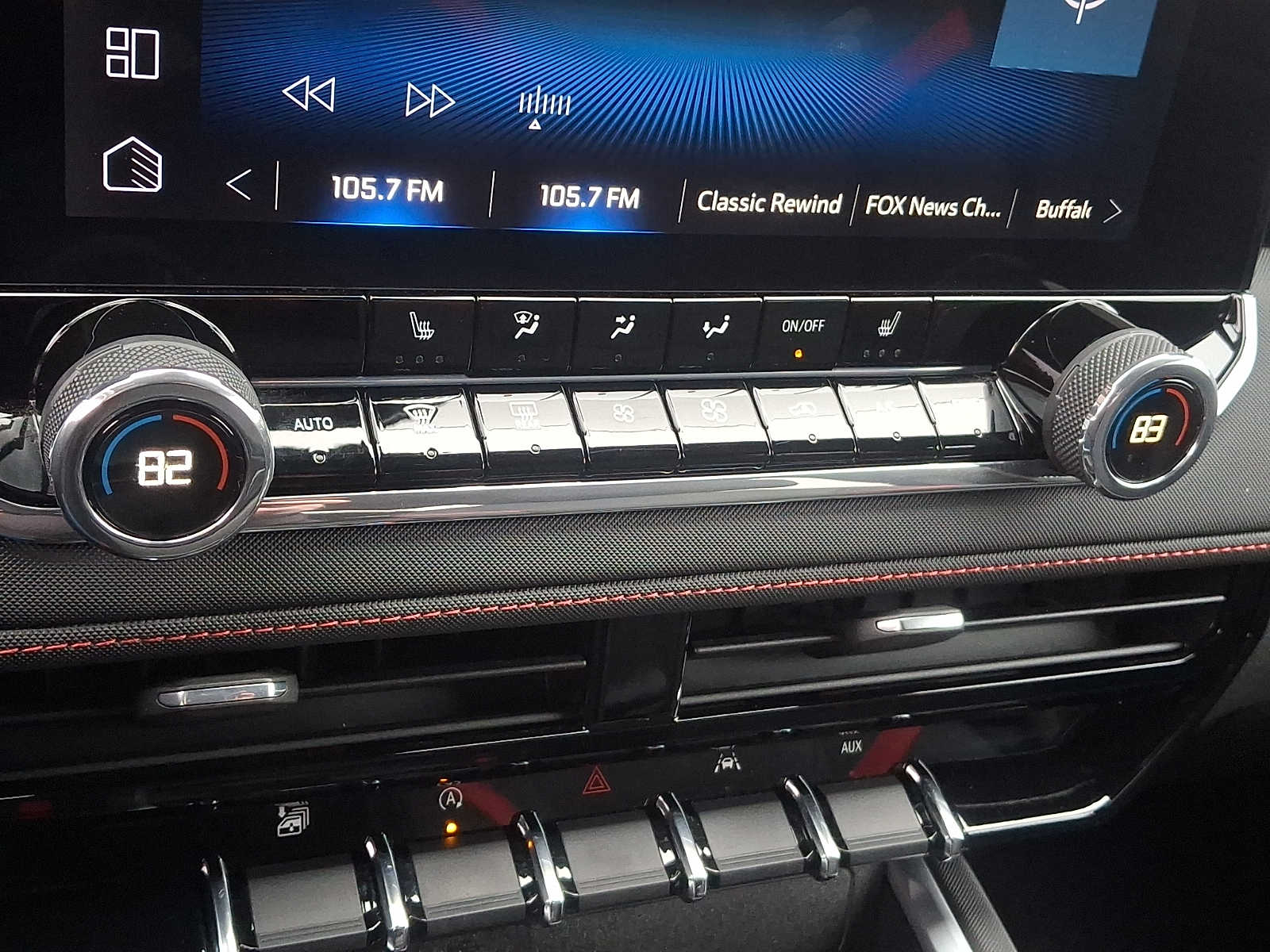 Thumbnail: 2024 Chevrolet Colorado - 31