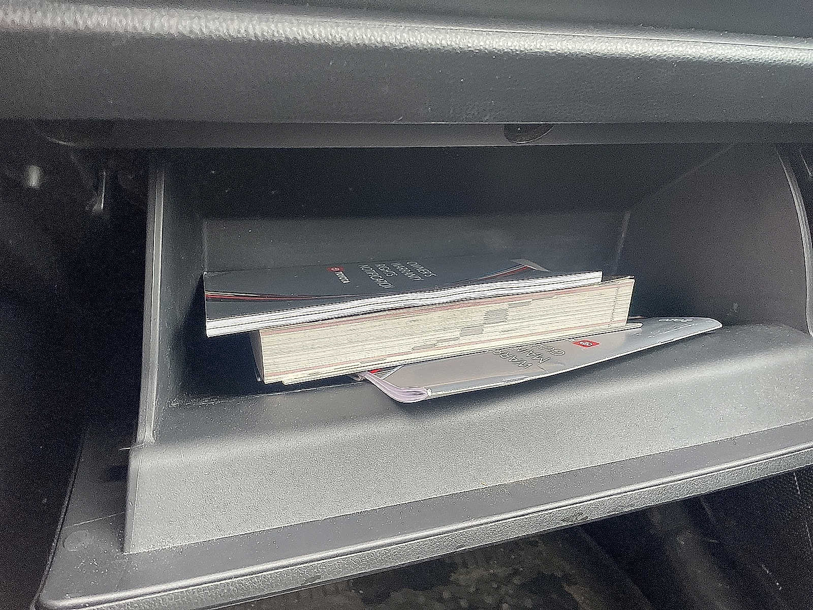 Thumbnail: 2020 Toyota RAV4 - 24