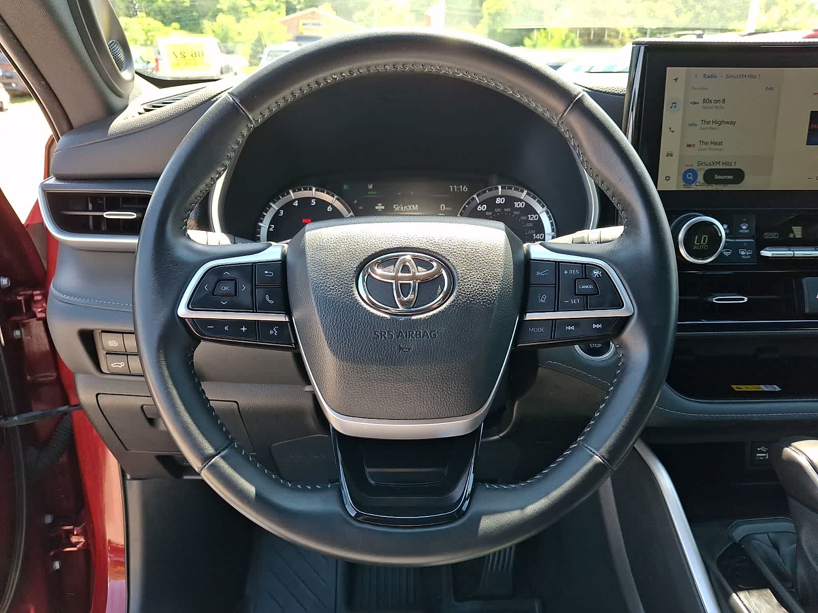 Thumbnail: 2024 Toyota Highlander - 25
