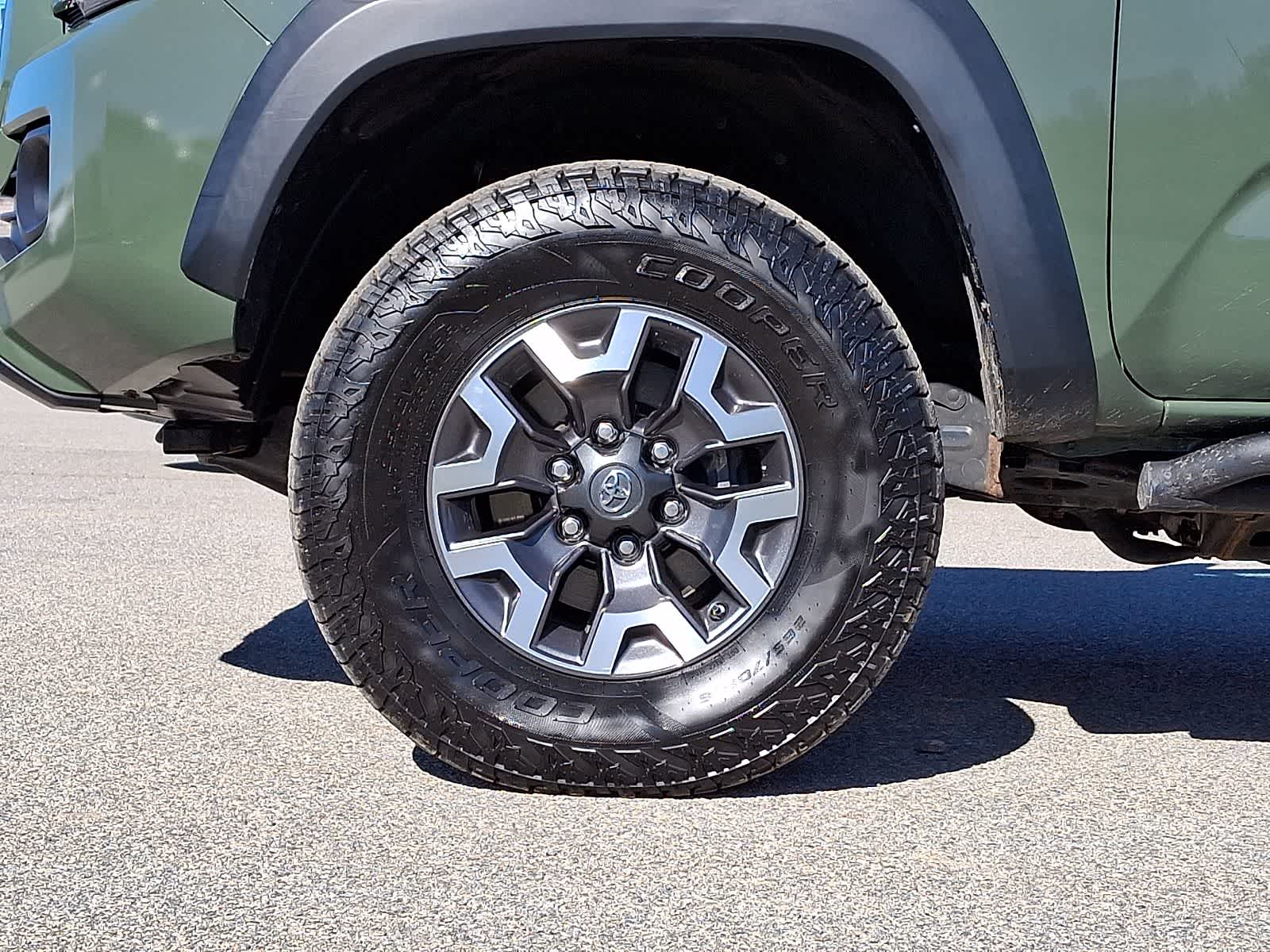 Thumbnail: 2021 Toyota Tacoma - 11