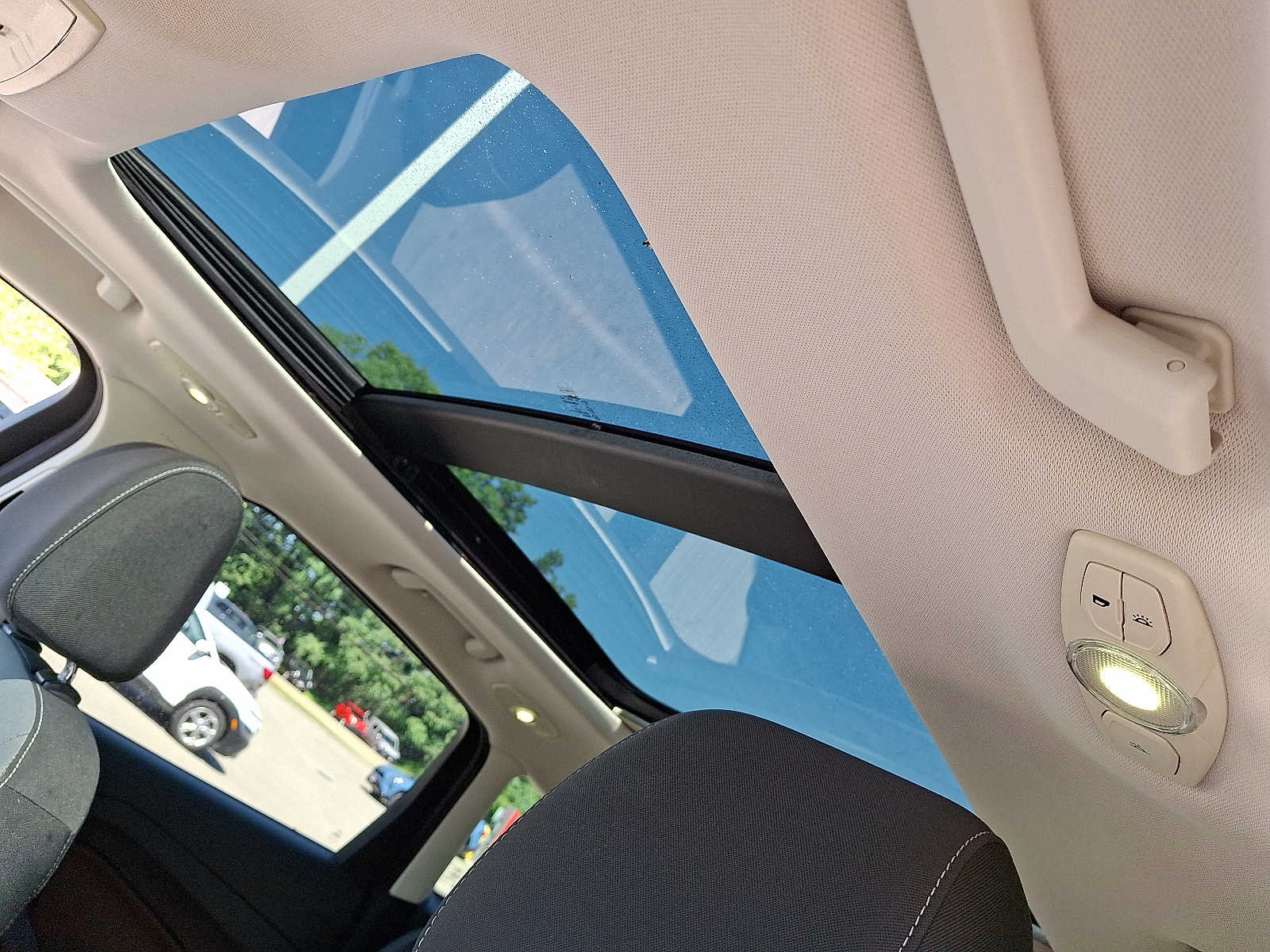 Thumbnail: 2013 Ford Escape - 15
