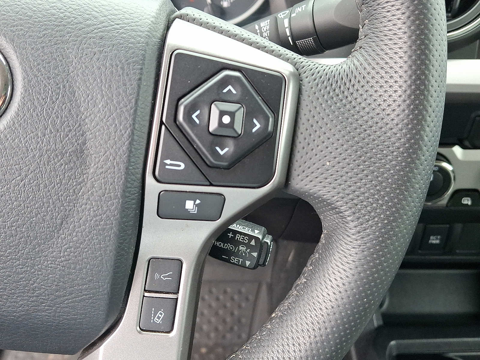 Thumbnail: 2023 Toyota Tacoma - 24