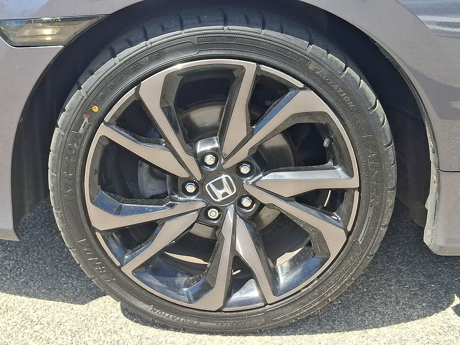 Thumbnail: 2019 Honda Civic - 9