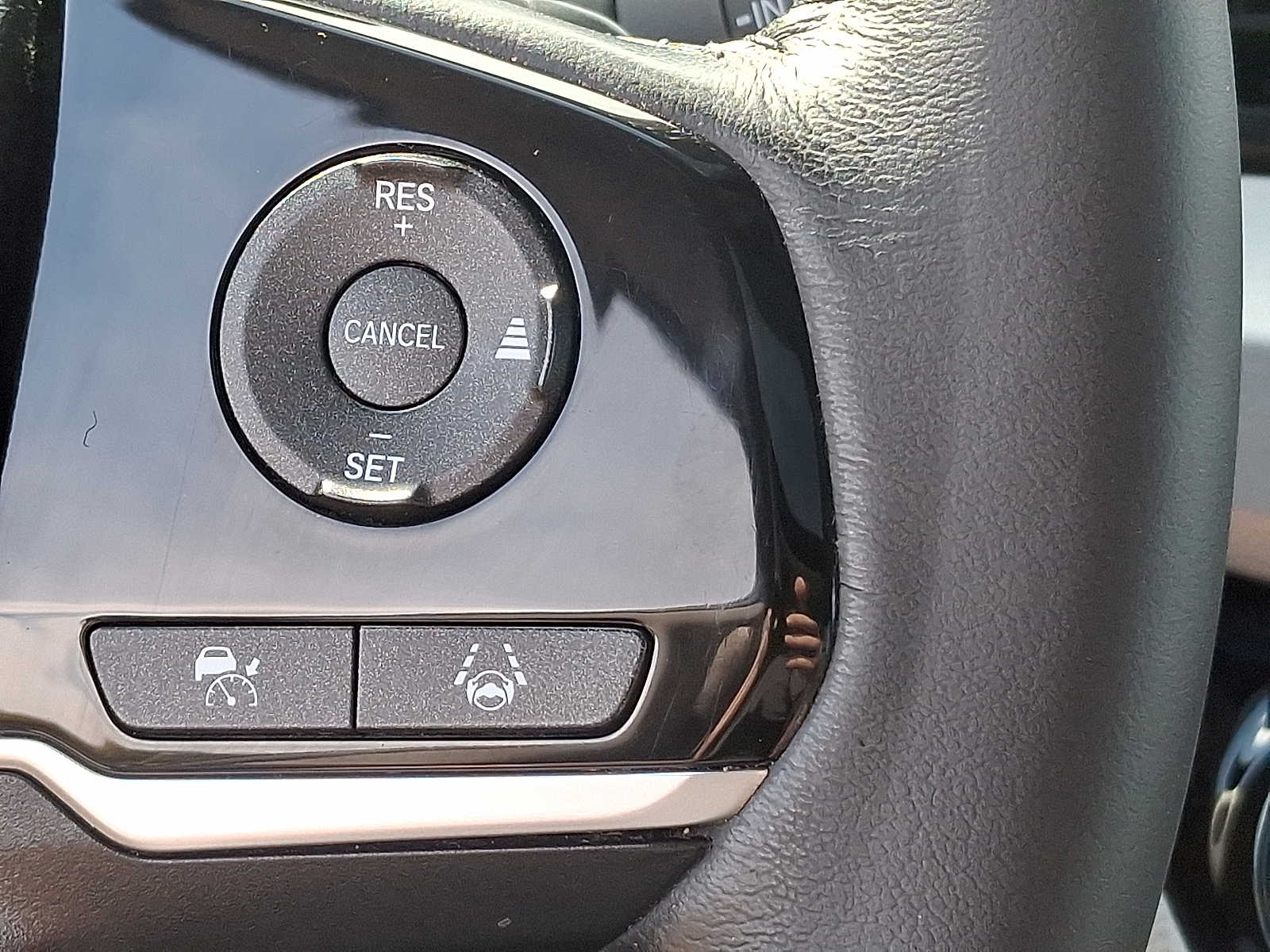 Thumbnail: 2023 Honda Odyssey - 22