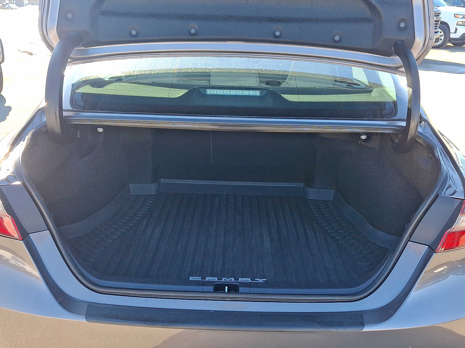 Thumbnail: 2023 Toyota Camry - 30