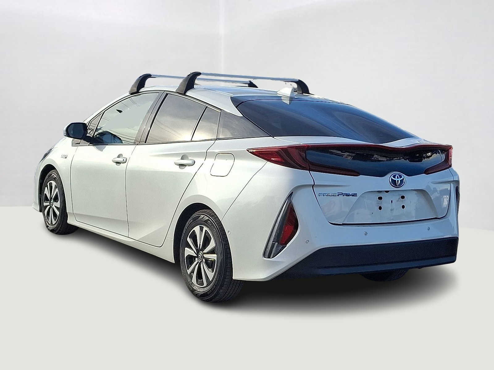 Thumbnail: 2017 Toyota Prius Prime - 8