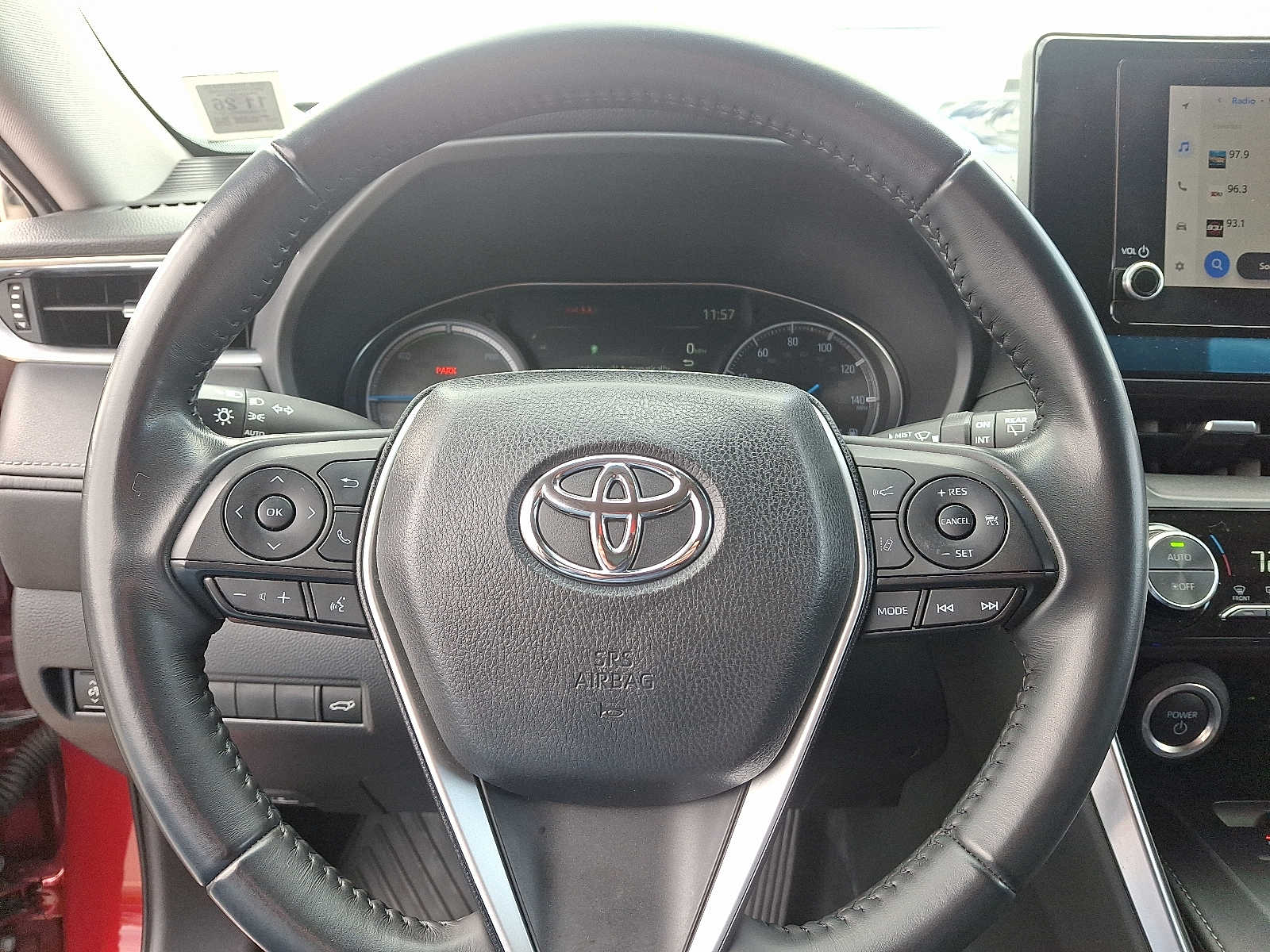 Thumbnail: 2023 Toyota Venza - 21