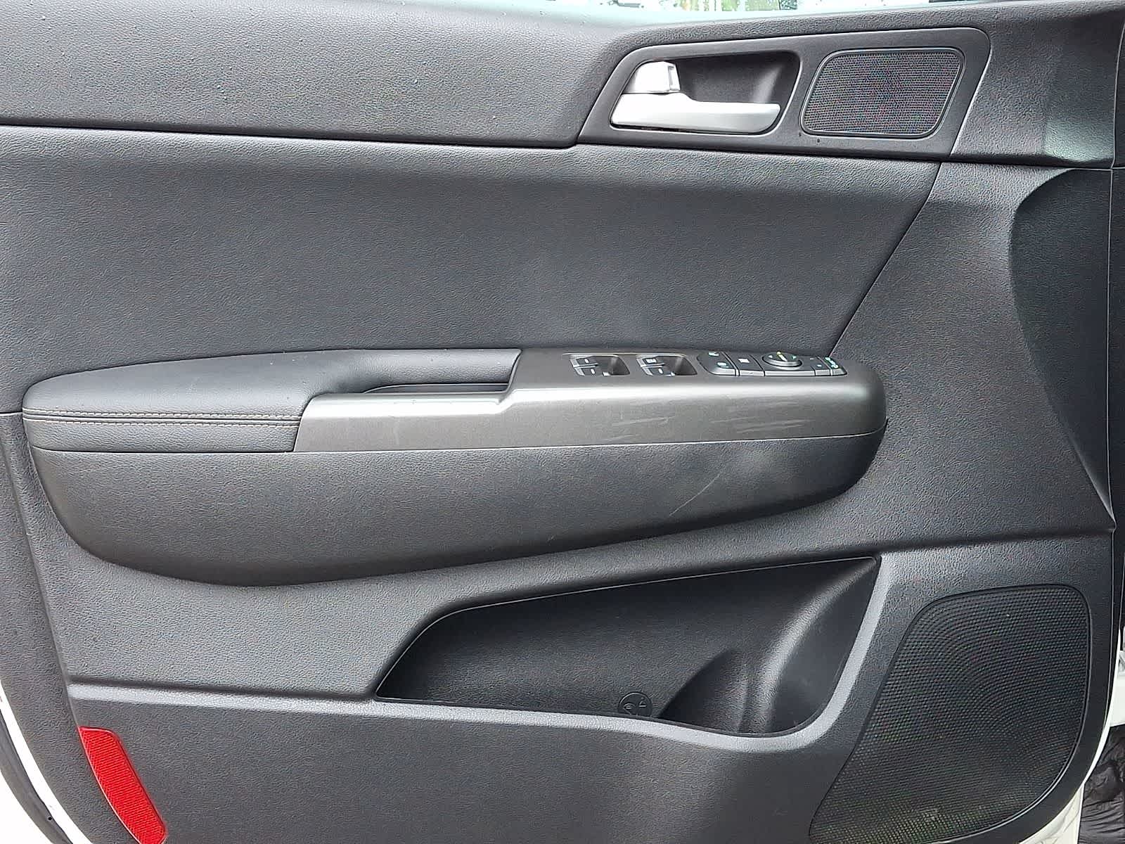 Thumbnail: 2020 Kia Sportage - 13