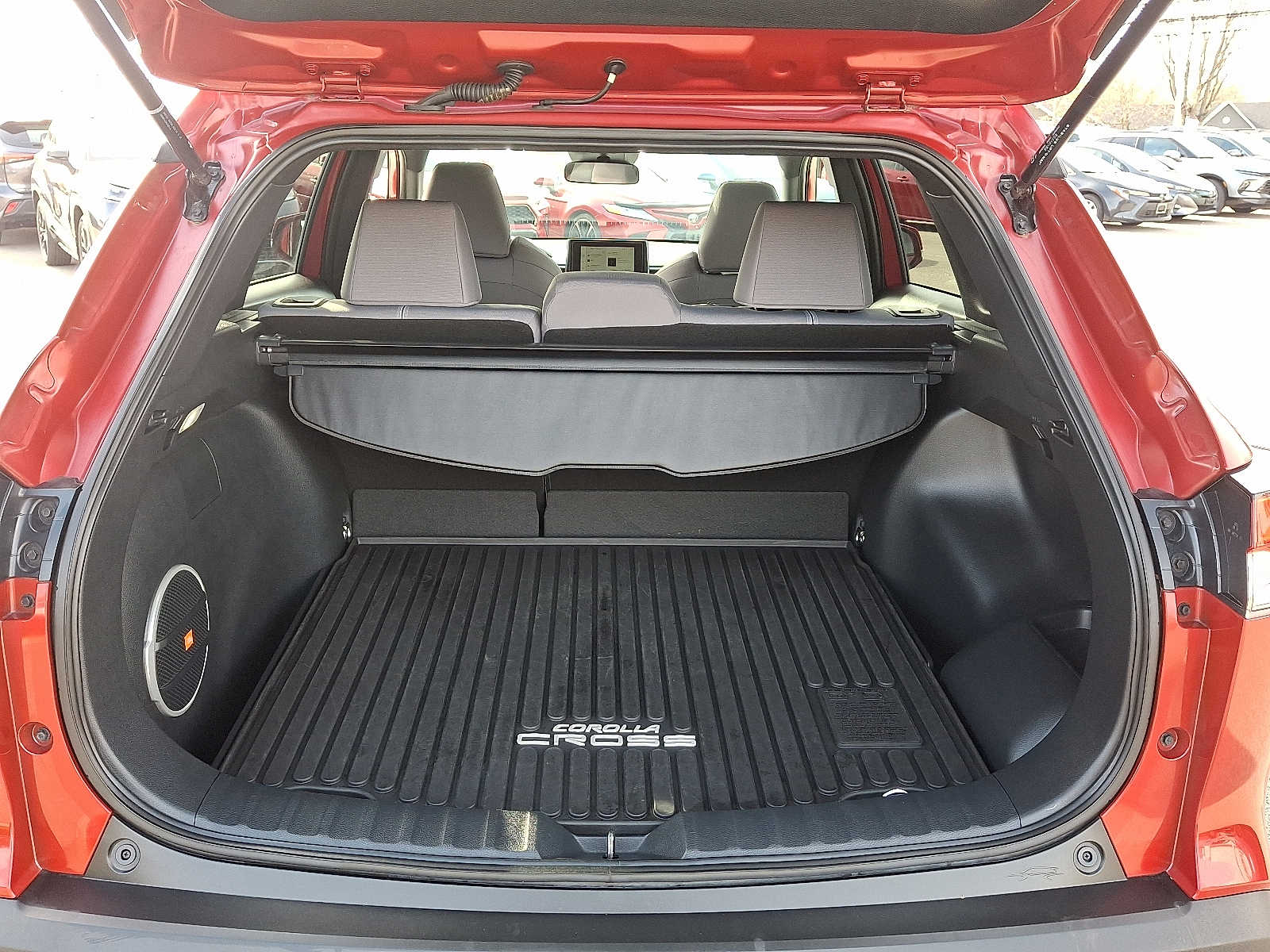 Thumbnail: 2024 Toyota Corolla Cross - 31