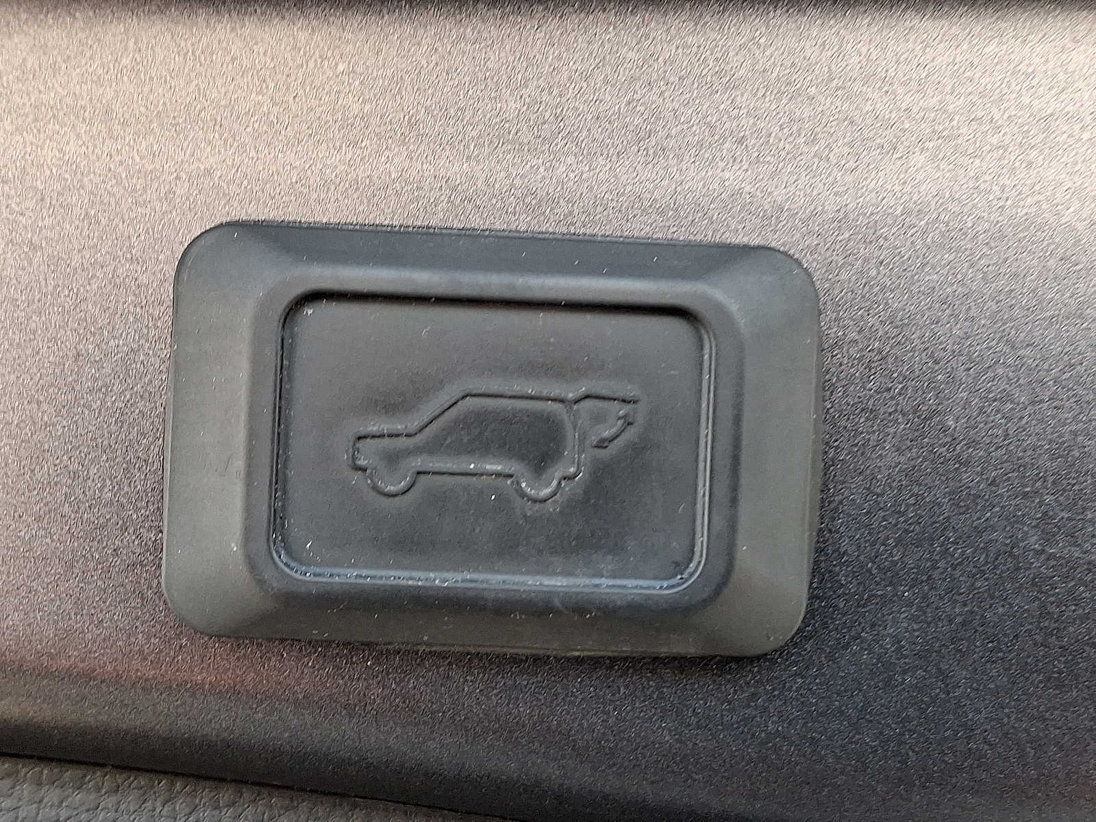 Thumbnail: 2023 Toyota RAV4 - 32