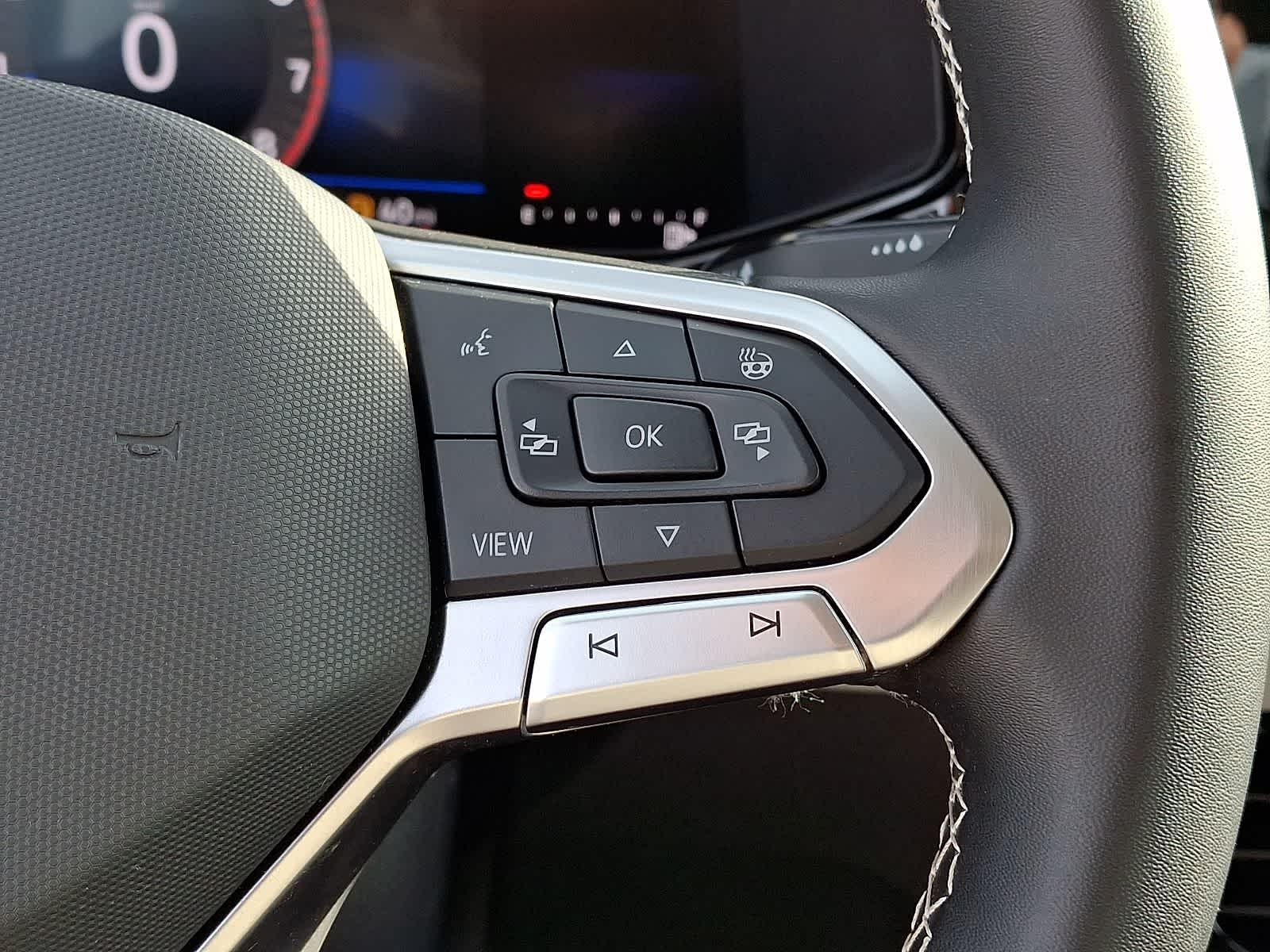 Thumbnail: 2025 Volkswagen Taos - 21