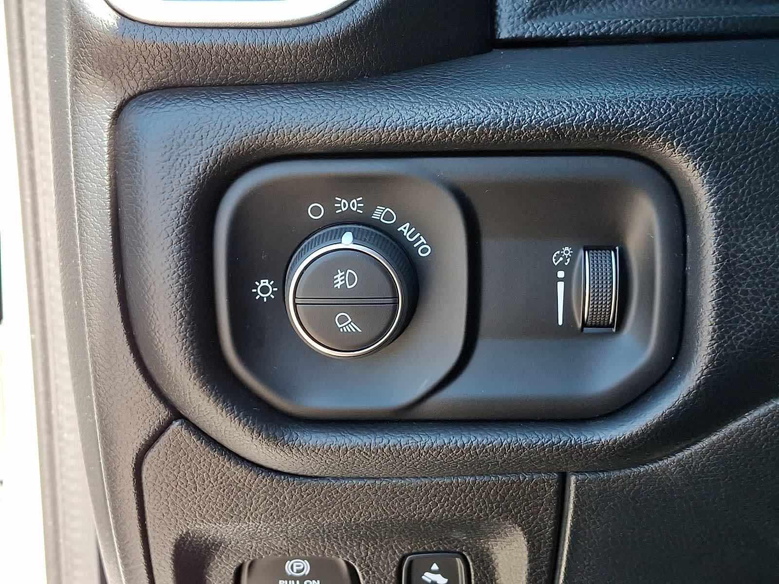 Thumbnail: 2022 RAM 1500 - 28