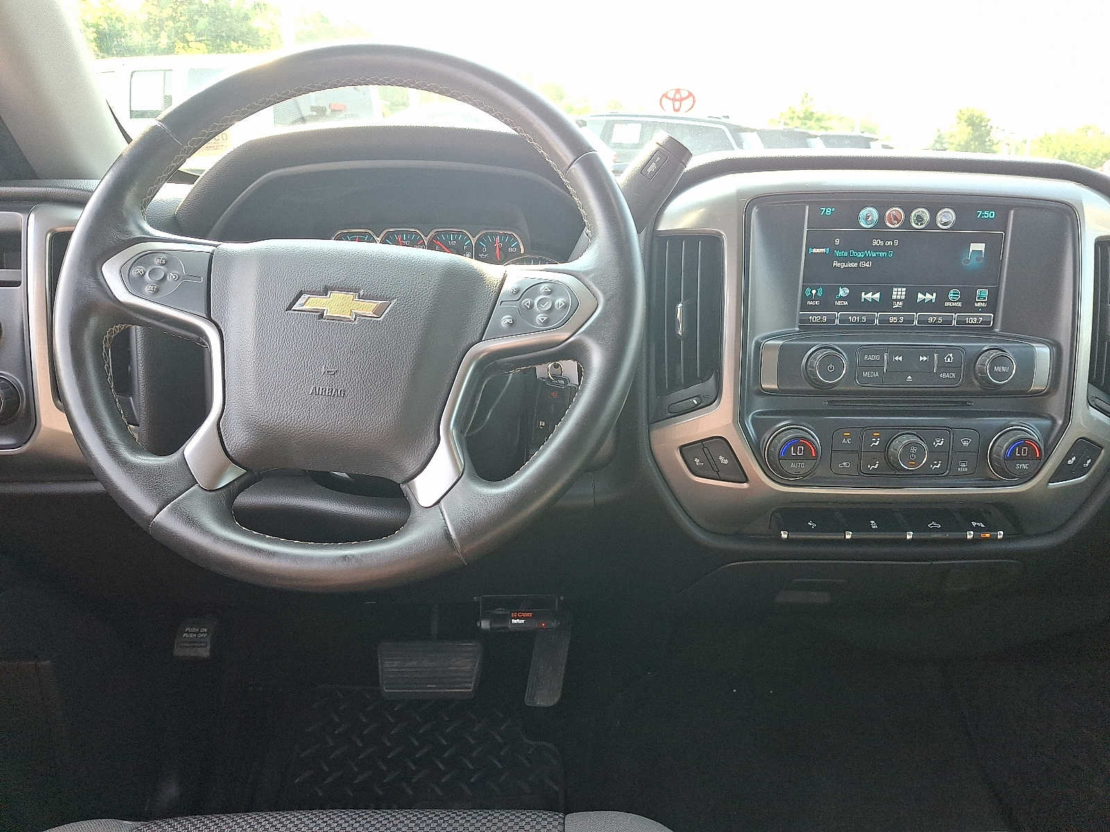 Thumbnail: 2018 Chevrolet Silverado 1500 - 12