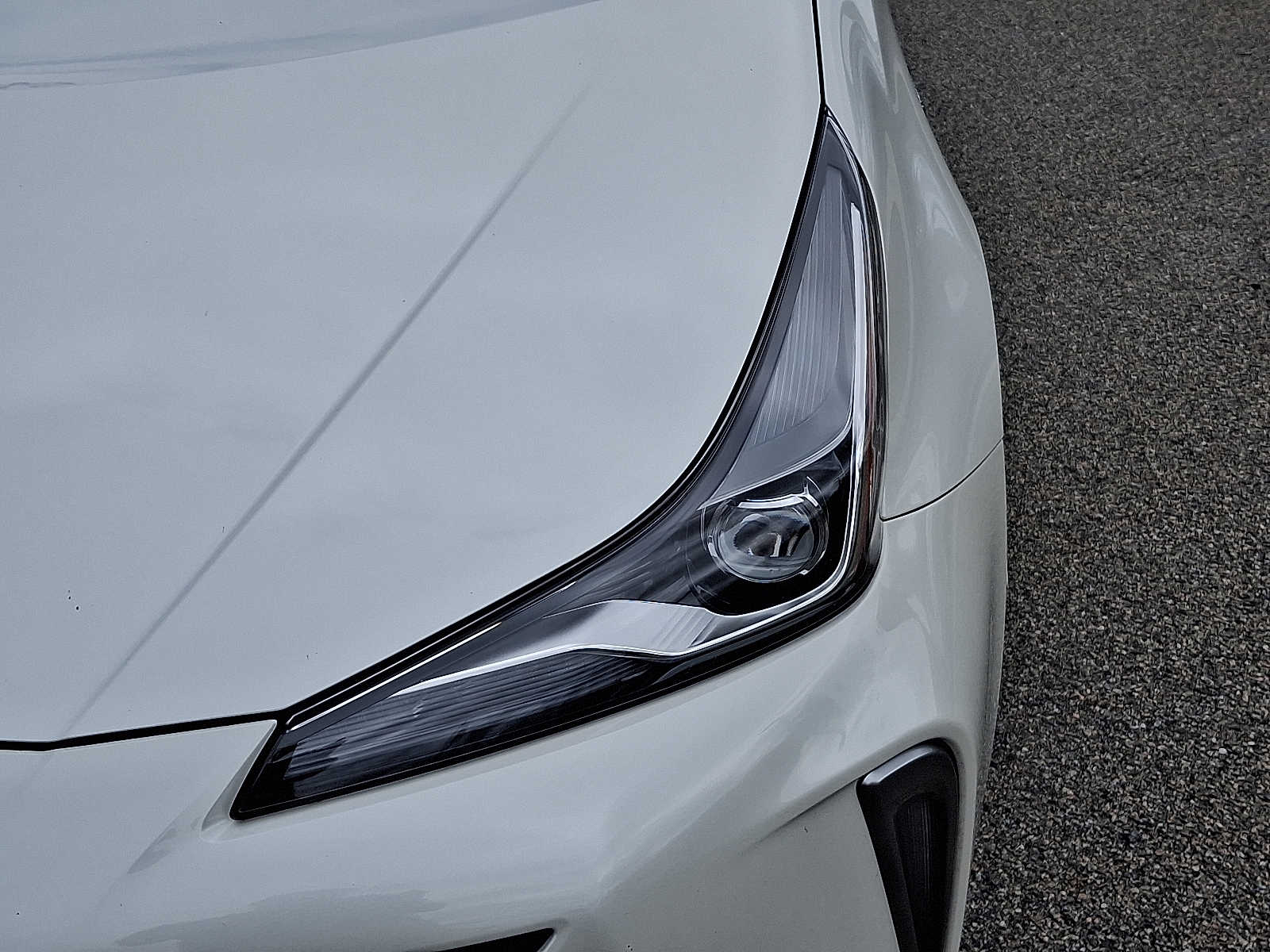 Thumbnail: 2019 Toyota Prius - 12