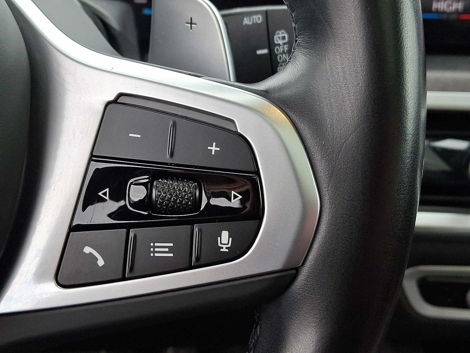 Thumbnail: 2023 BMW X7 - 26