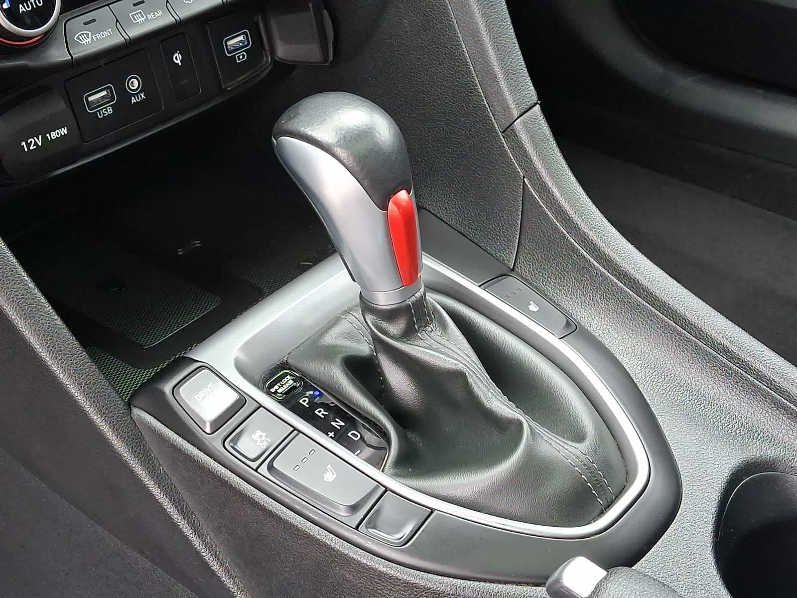 Thumbnail: 2019 Hyundai Veloster - 16