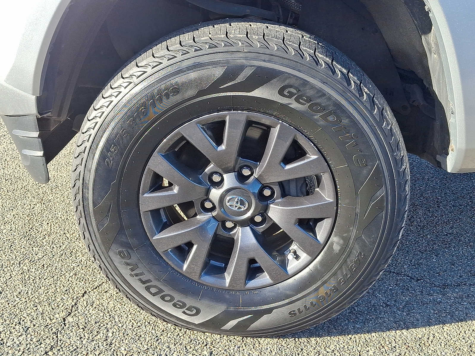 Thumbnail: 2023 Toyota Tacoma - 11