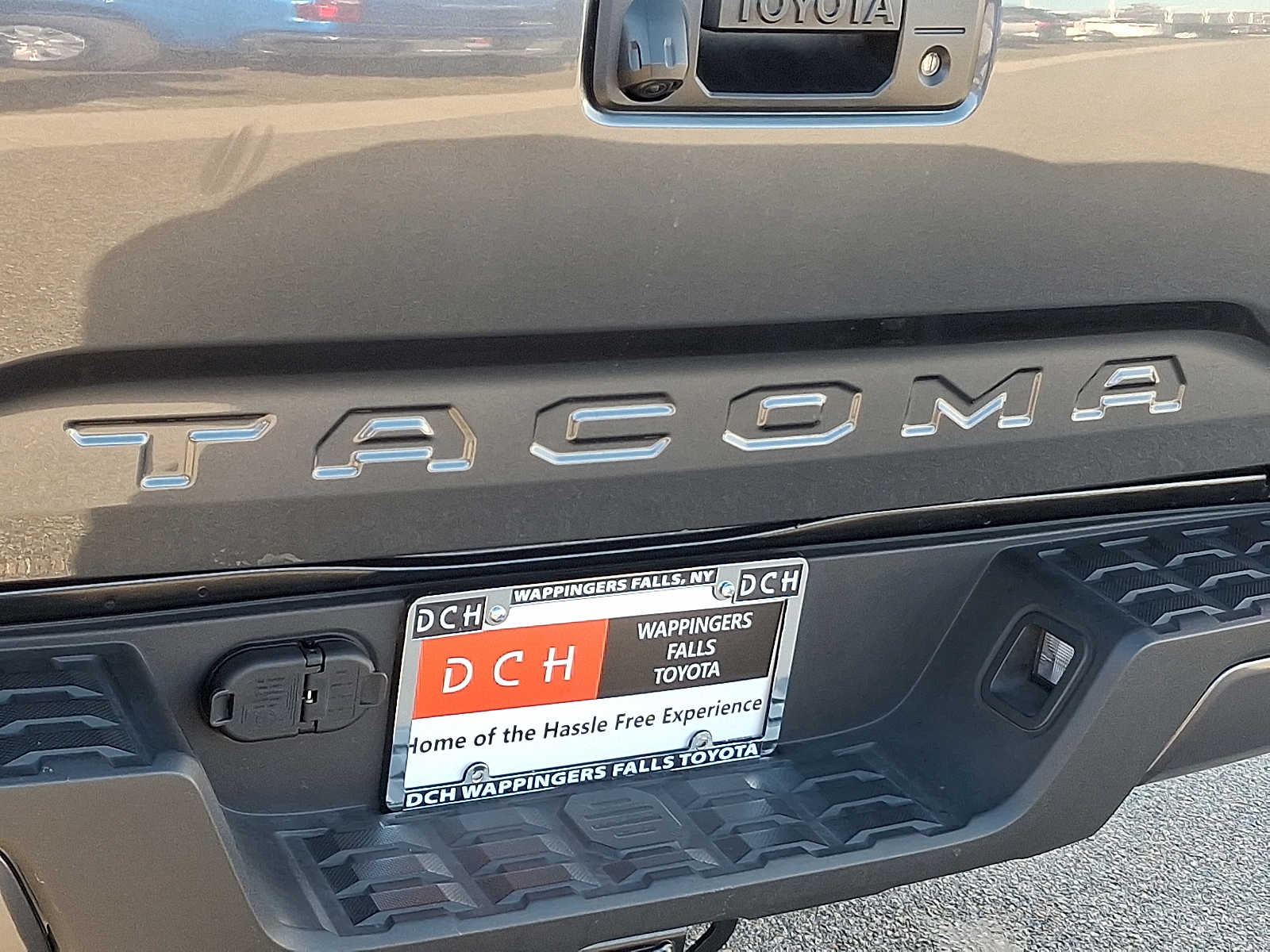 Thumbnail: 2023 Toyota Tacoma - 31