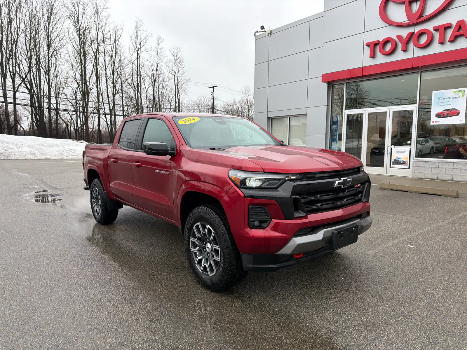 Thumbnail: 2024 Chevrolet Colorado - 6