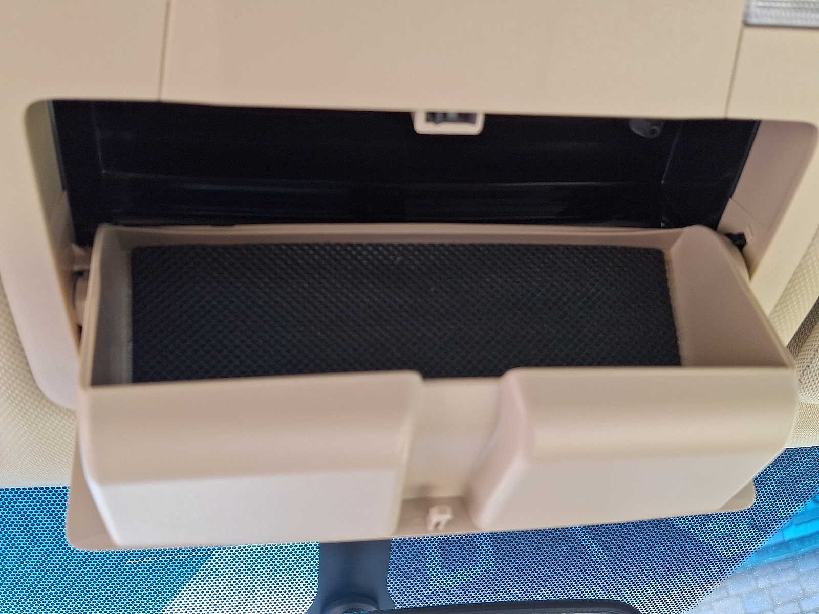 Thumbnail: 2017 Toyota Camry - 25