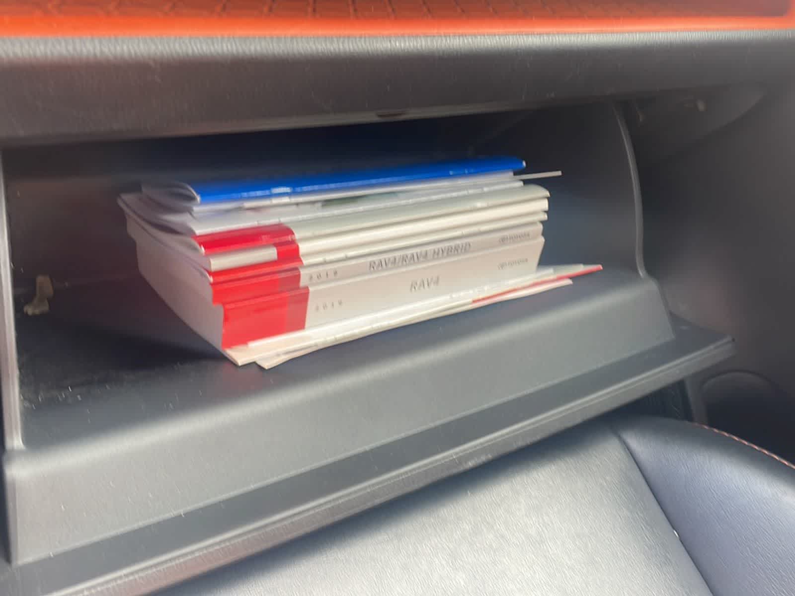 Thumbnail: 2019 Toyota RAV4 - 19