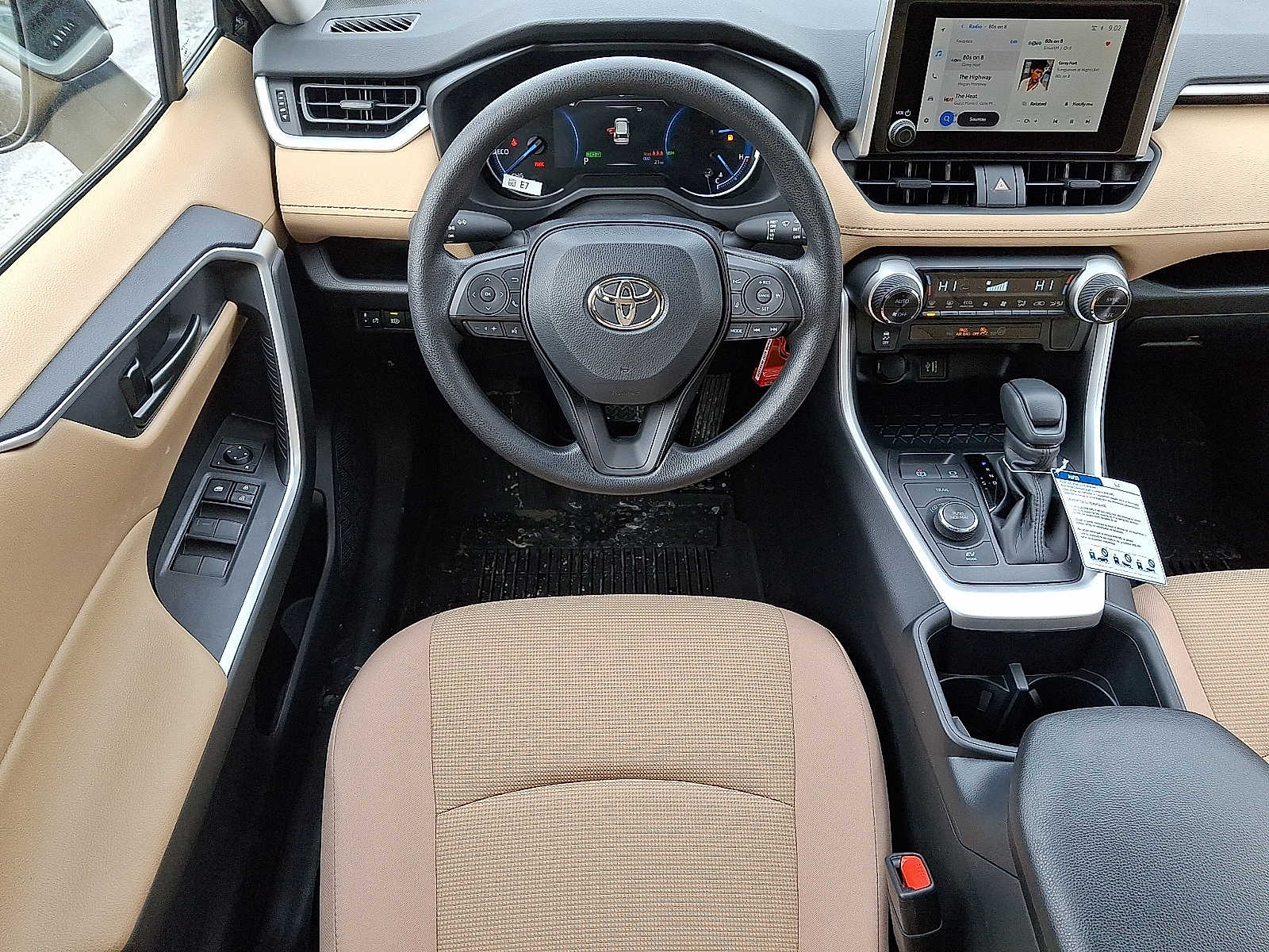 Thumbnail: 2025 Toyota RAV4 - 9