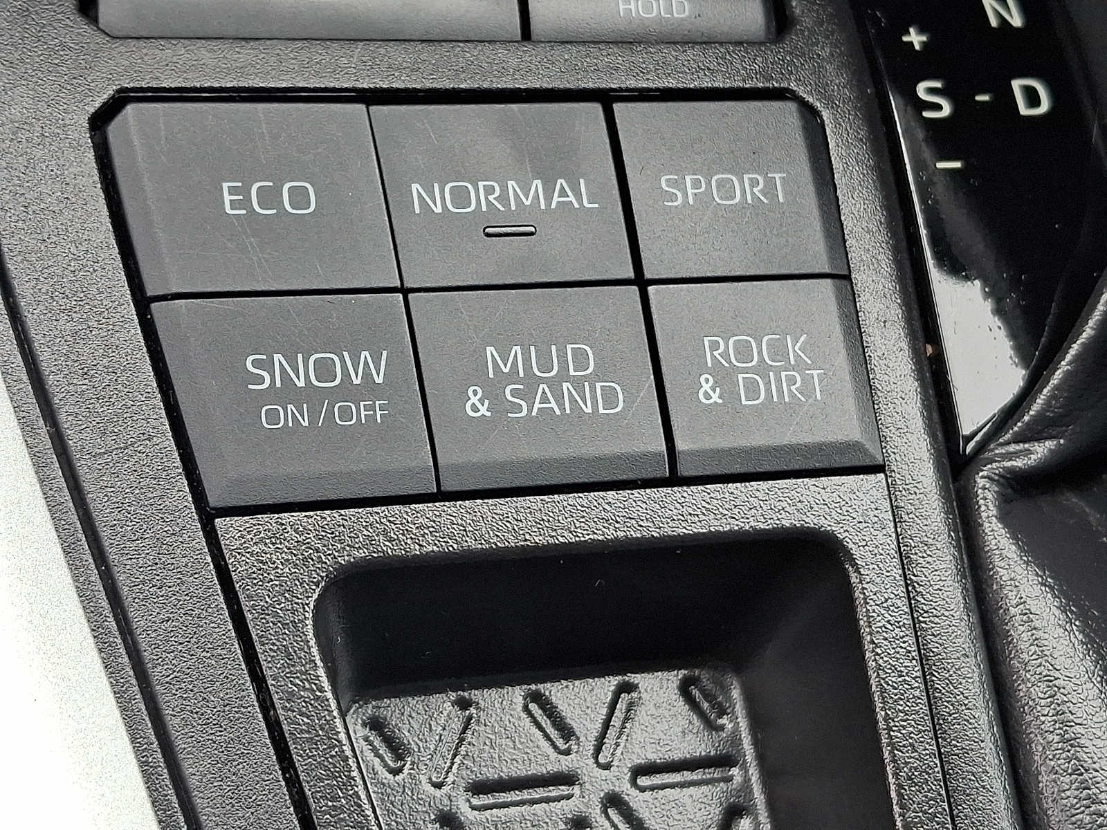 Thumbnail: 2024 Toyota RAV4 - 25