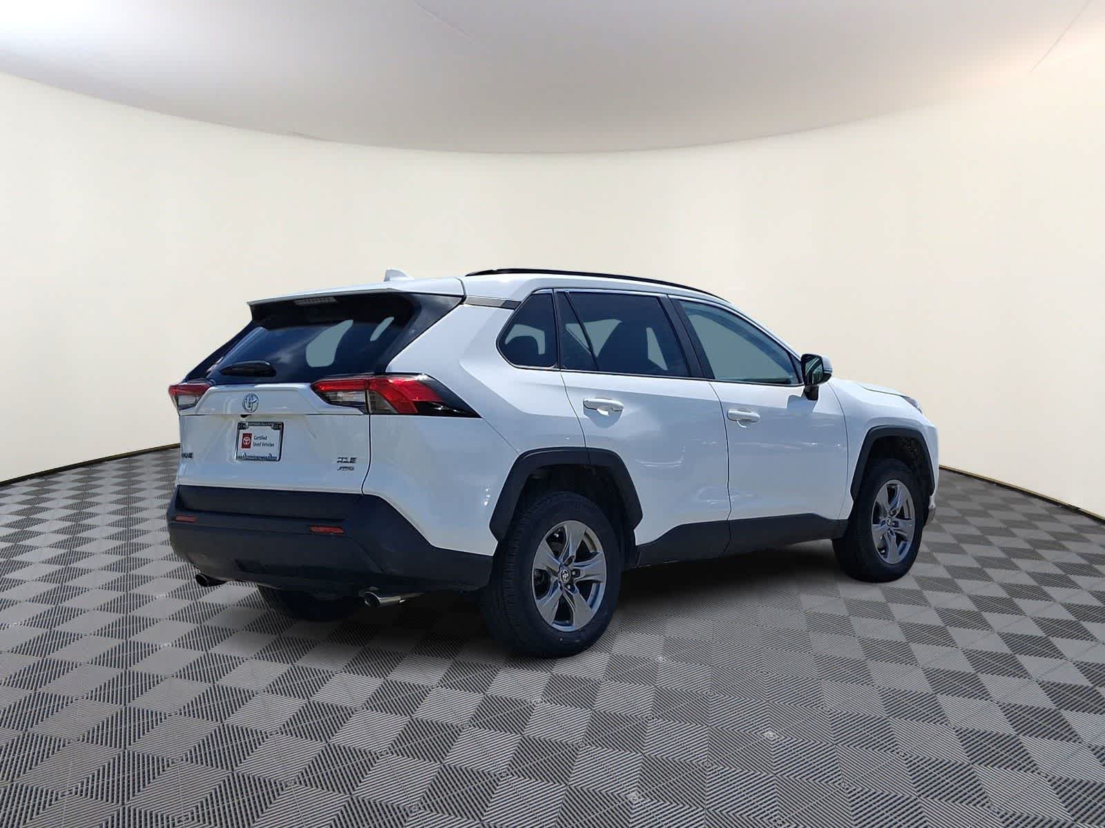 Thumbnail: 2024 Toyota RAV4 - 6