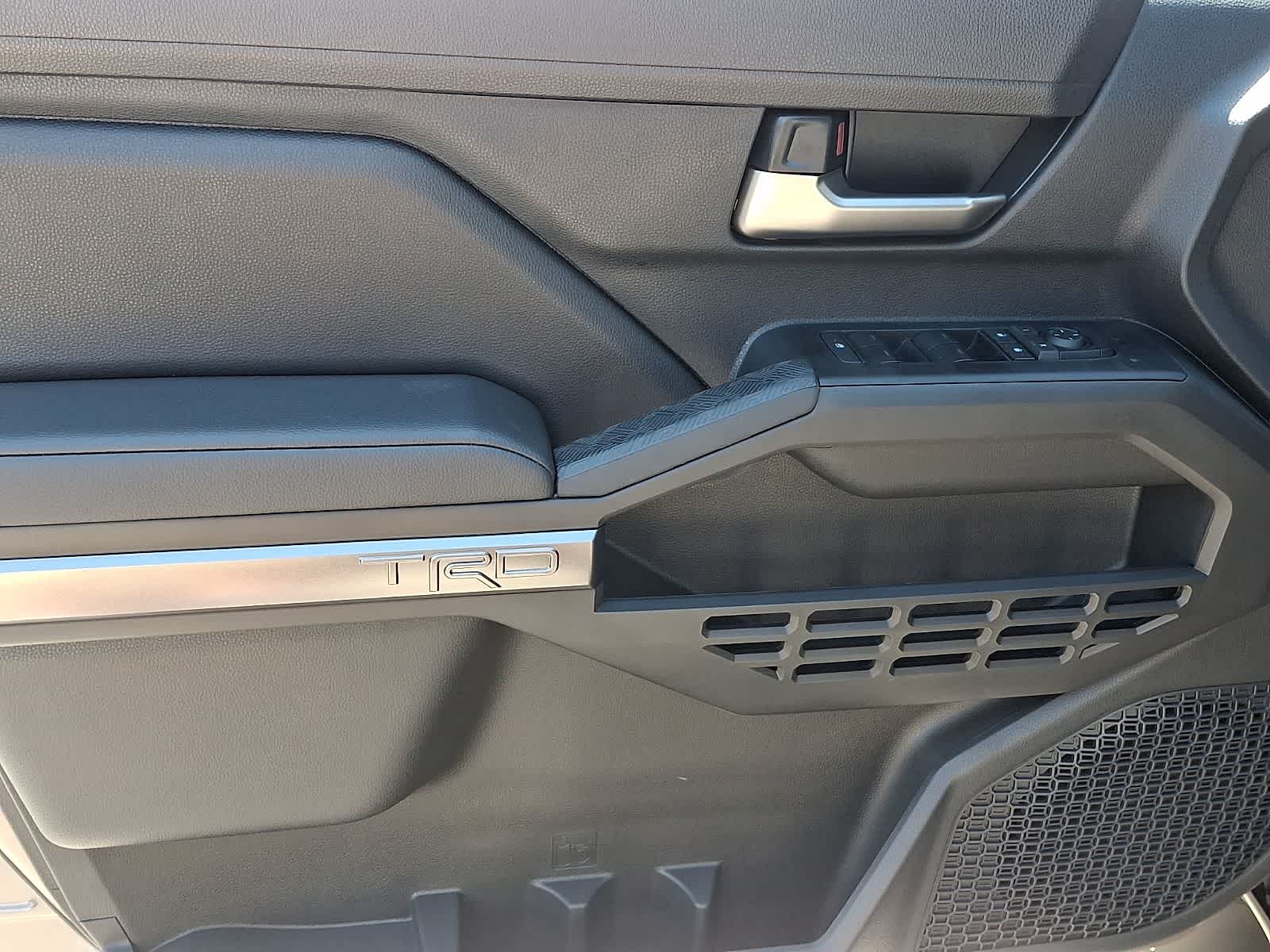Thumbnail: 2026 Toyota Tacoma - 10