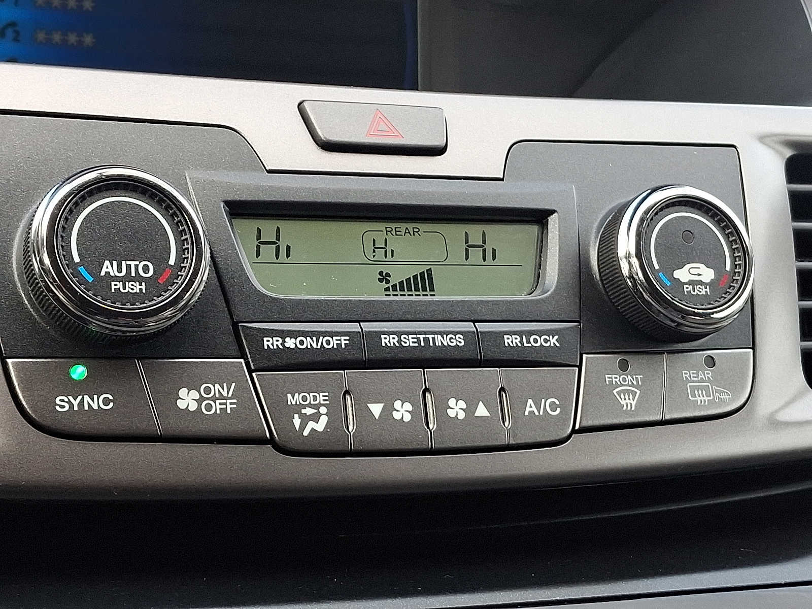 Thumbnail: 2016 Honda Odyssey - 18