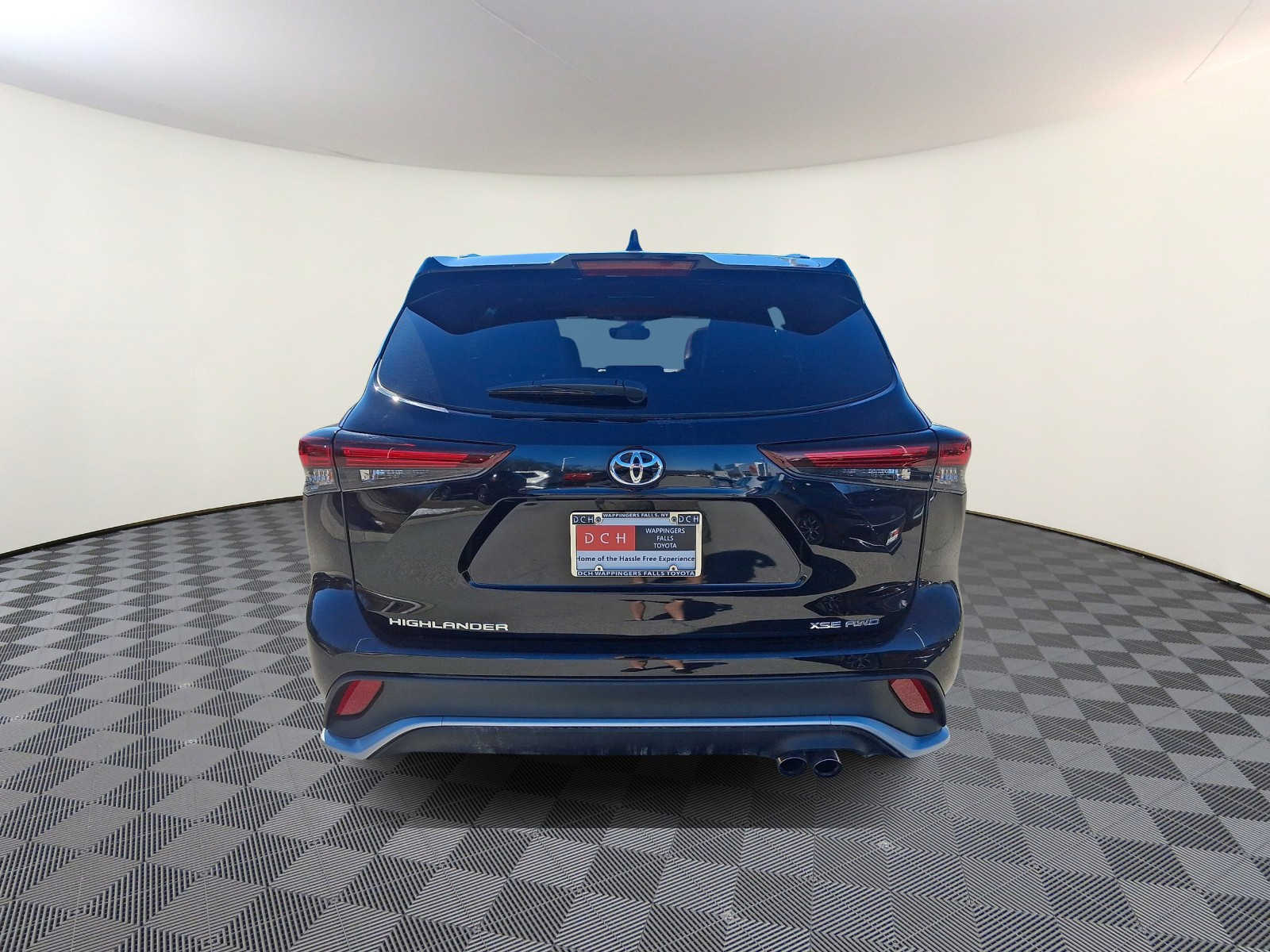 Thumbnail: 2024 Toyota Highlander - 7