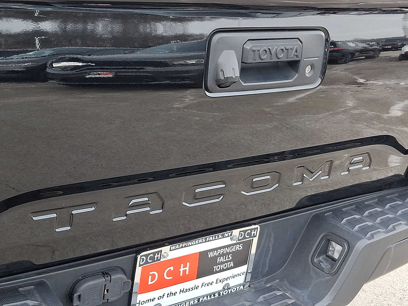 Thumbnail: 2019 Toyota Tacoma - 30