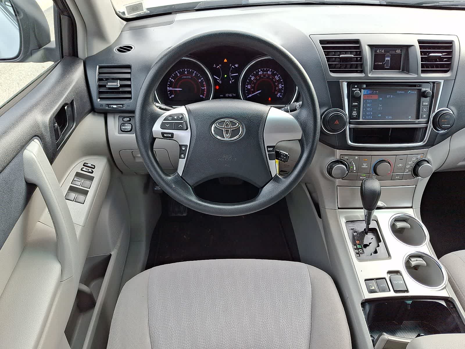 Thumbnail: 2013 Toyota Highlander - 14