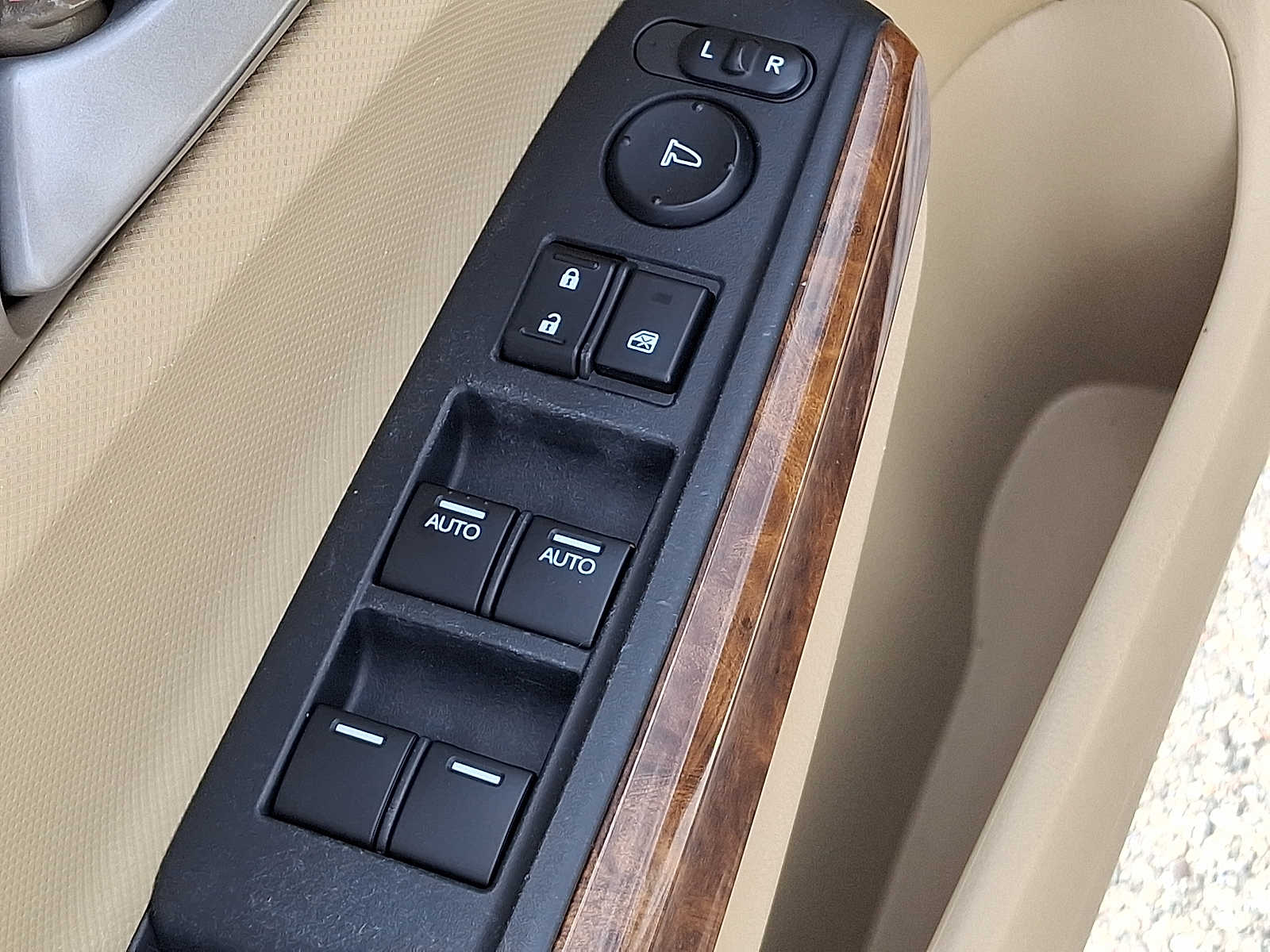Thumbnail: 2010 Honda Accord - 22