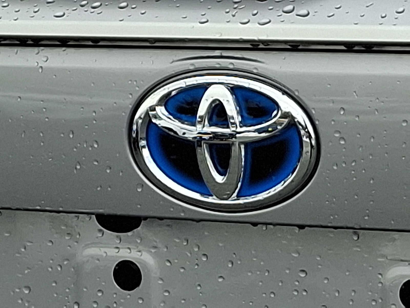 Thumbnail: 2023 Toyota RAV4 - 33